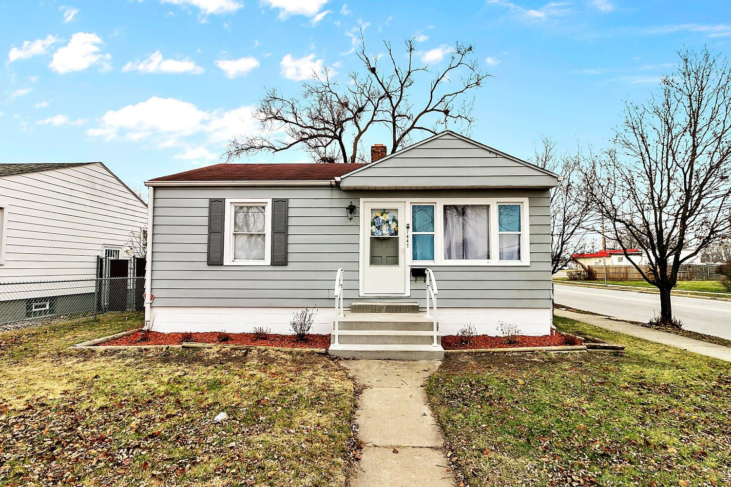 7447 Jarnecke Avenue