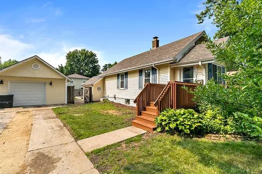 910 Institute Street