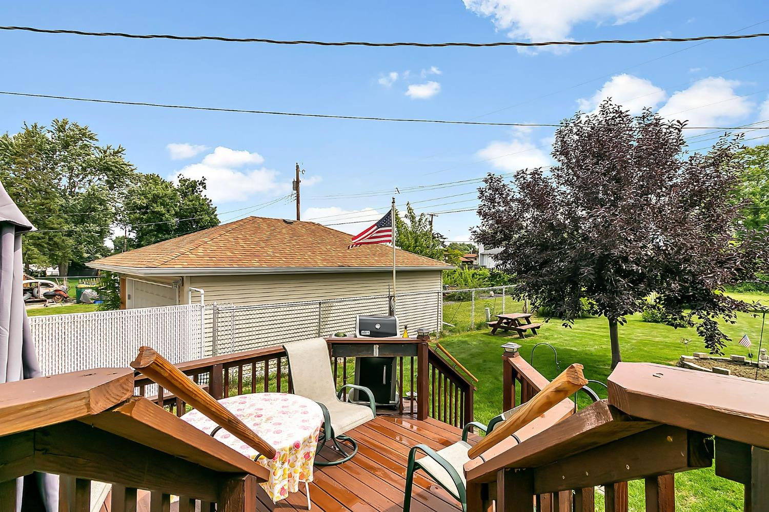 9605 Hawthorne Drive