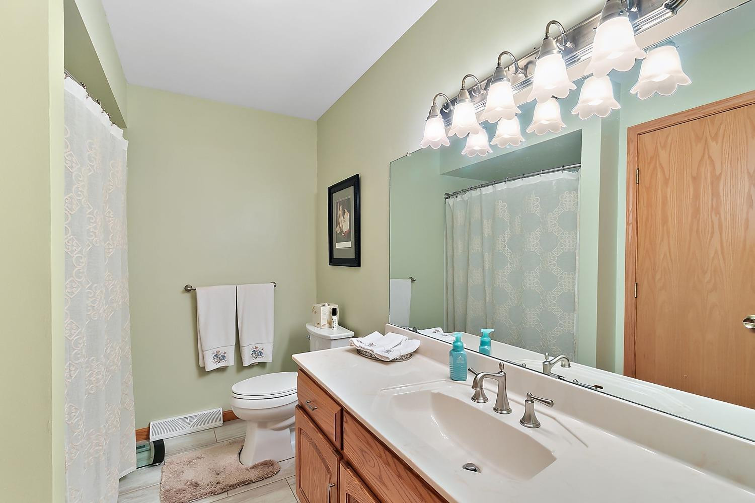 9605 Hawthorne Drive