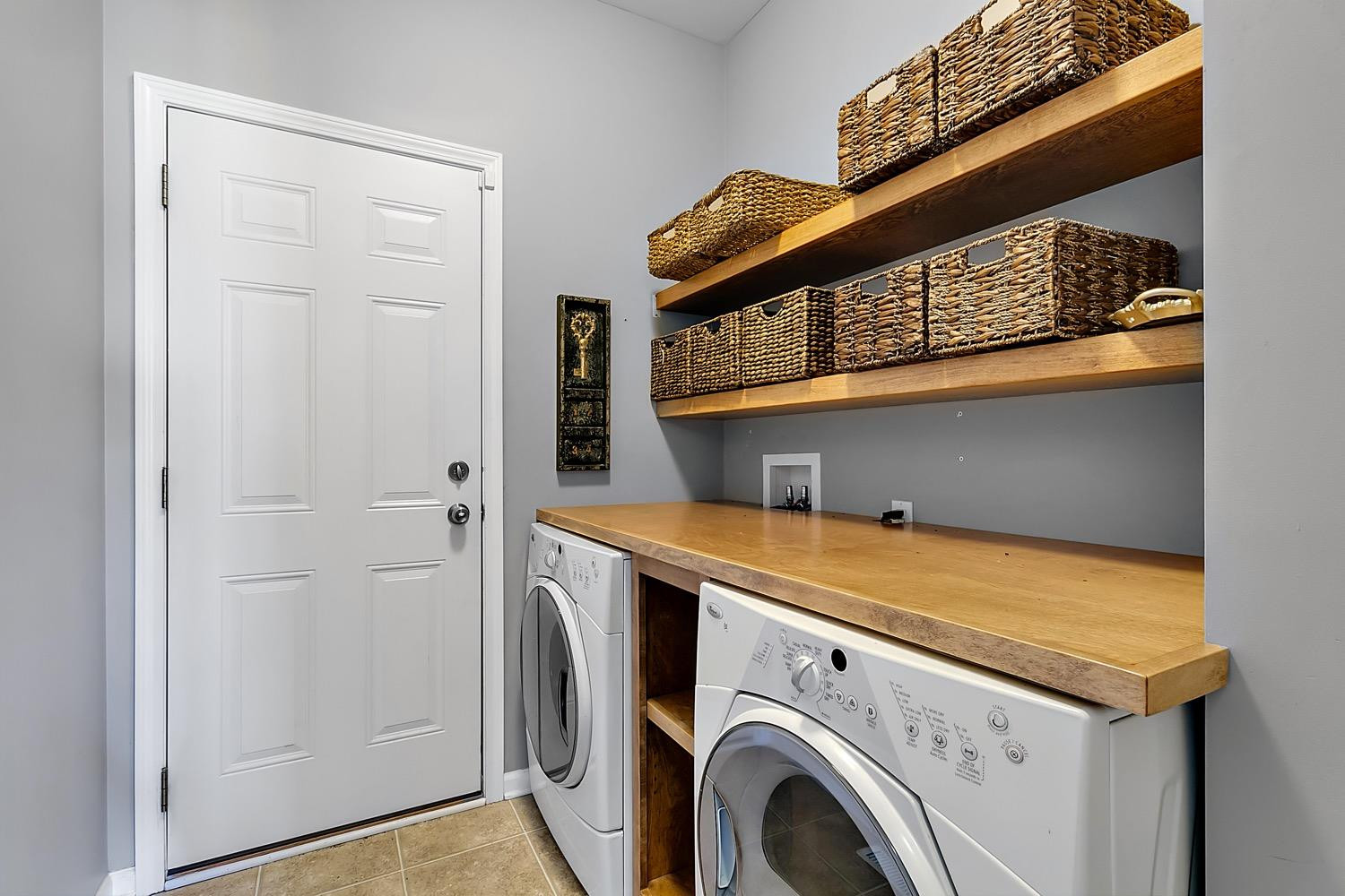 8753 Lake Hills Drive