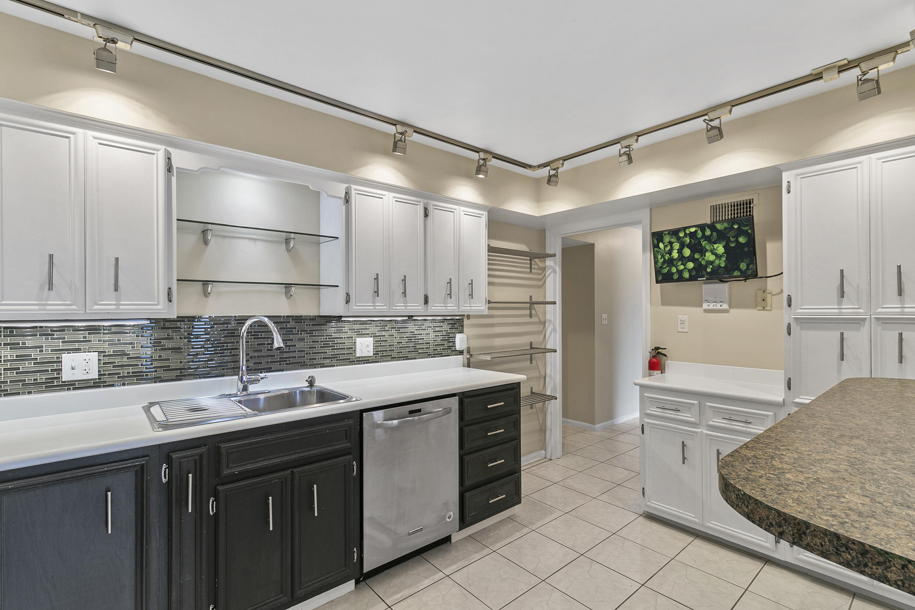 2231 Martha Street C2