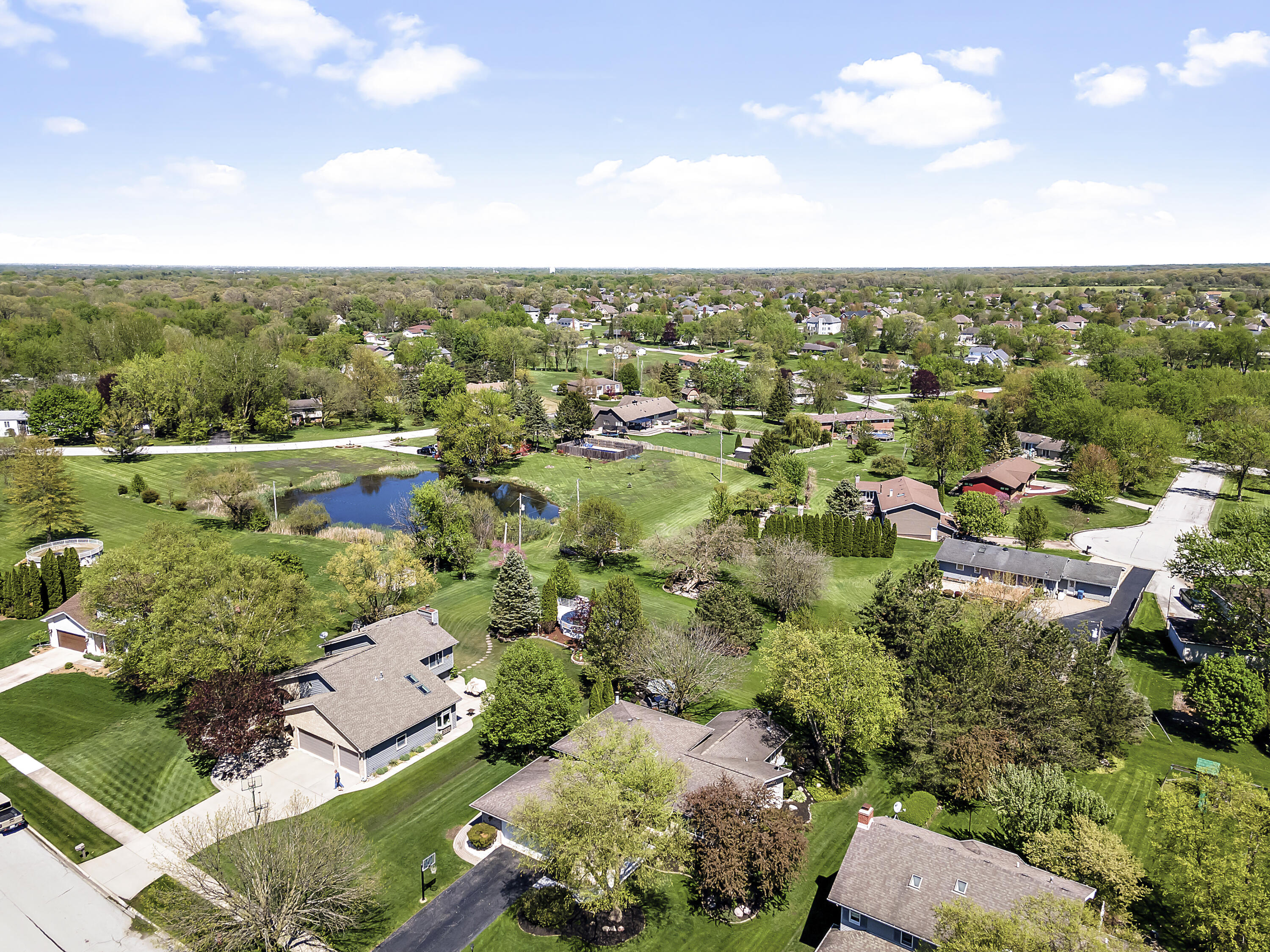 9185 Maplewood Street