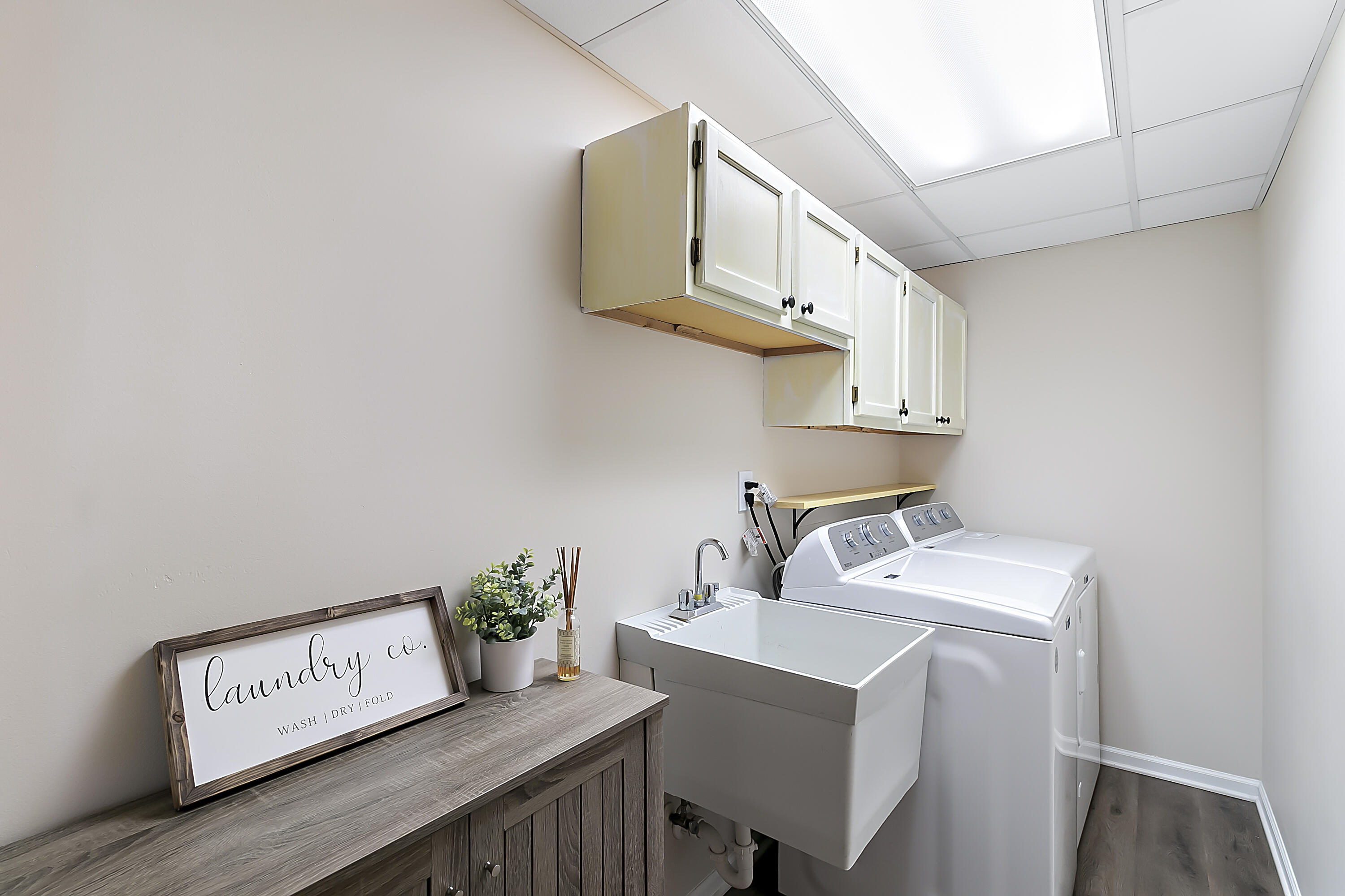 9185 Maplewood Street