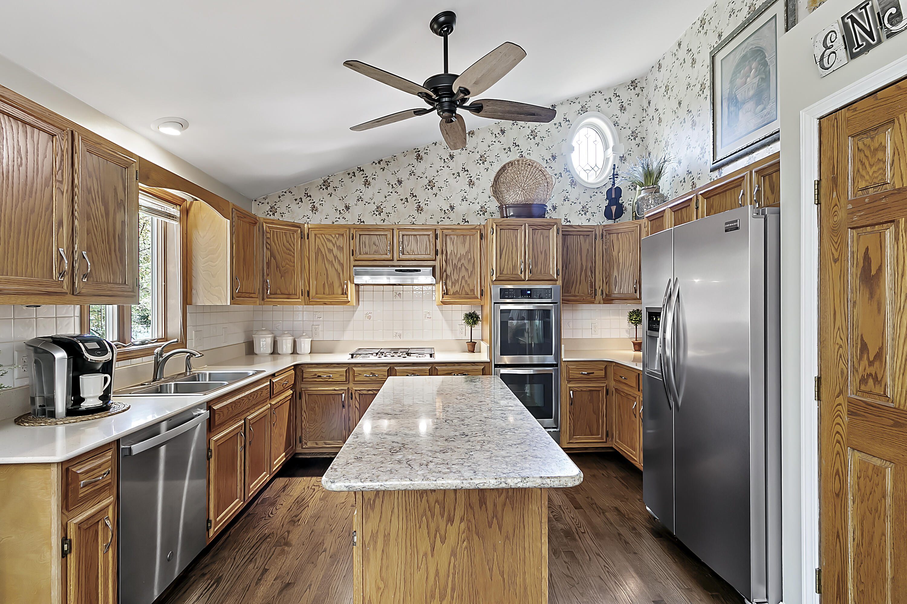 9185 Maplewood Street