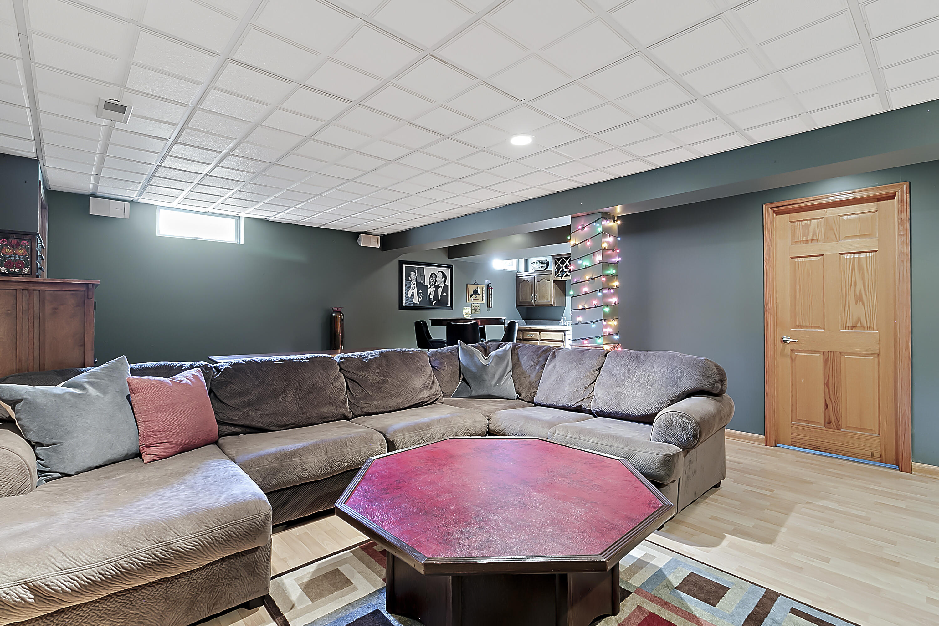 9185 Maplewood Street