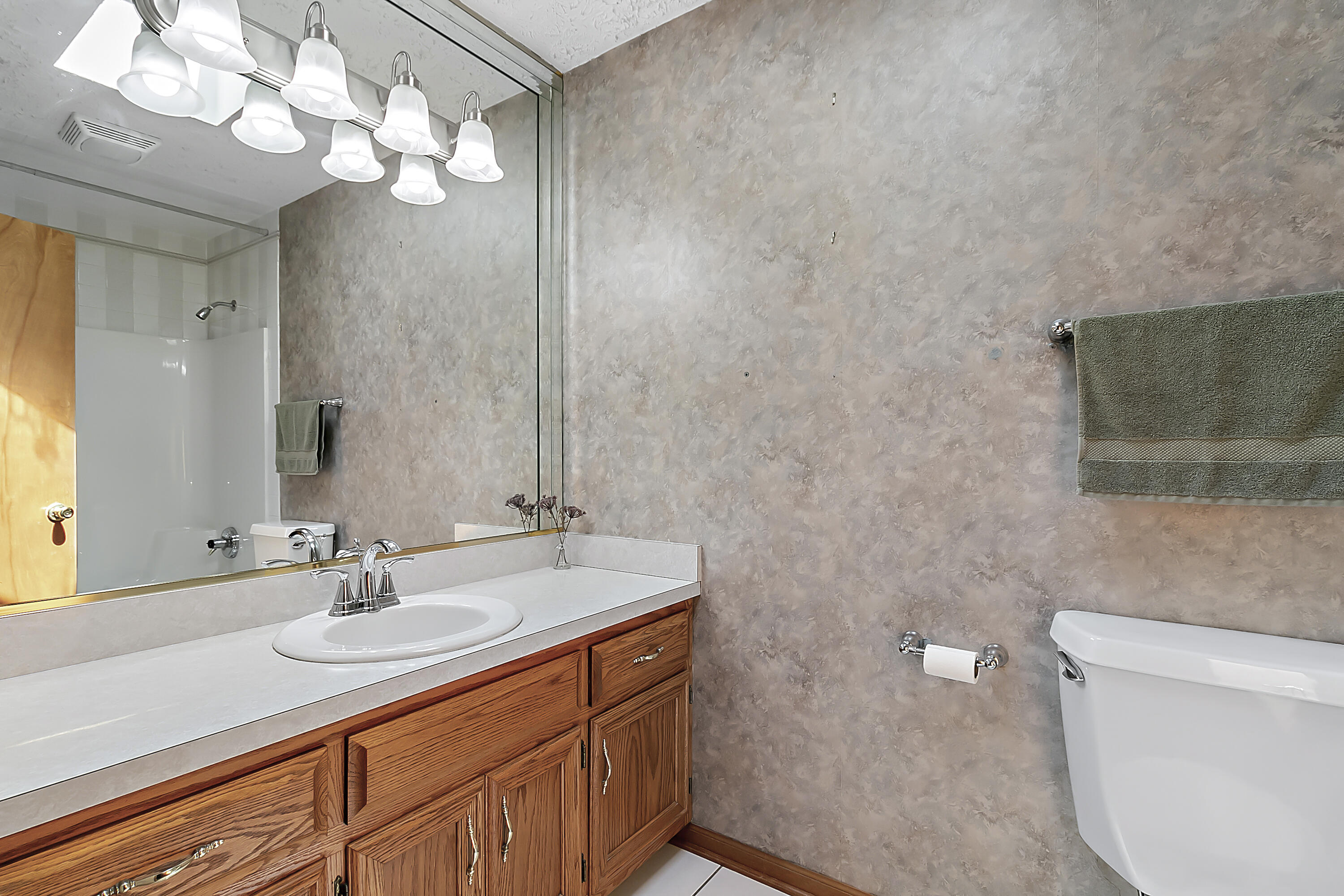 9185 Maplewood Street