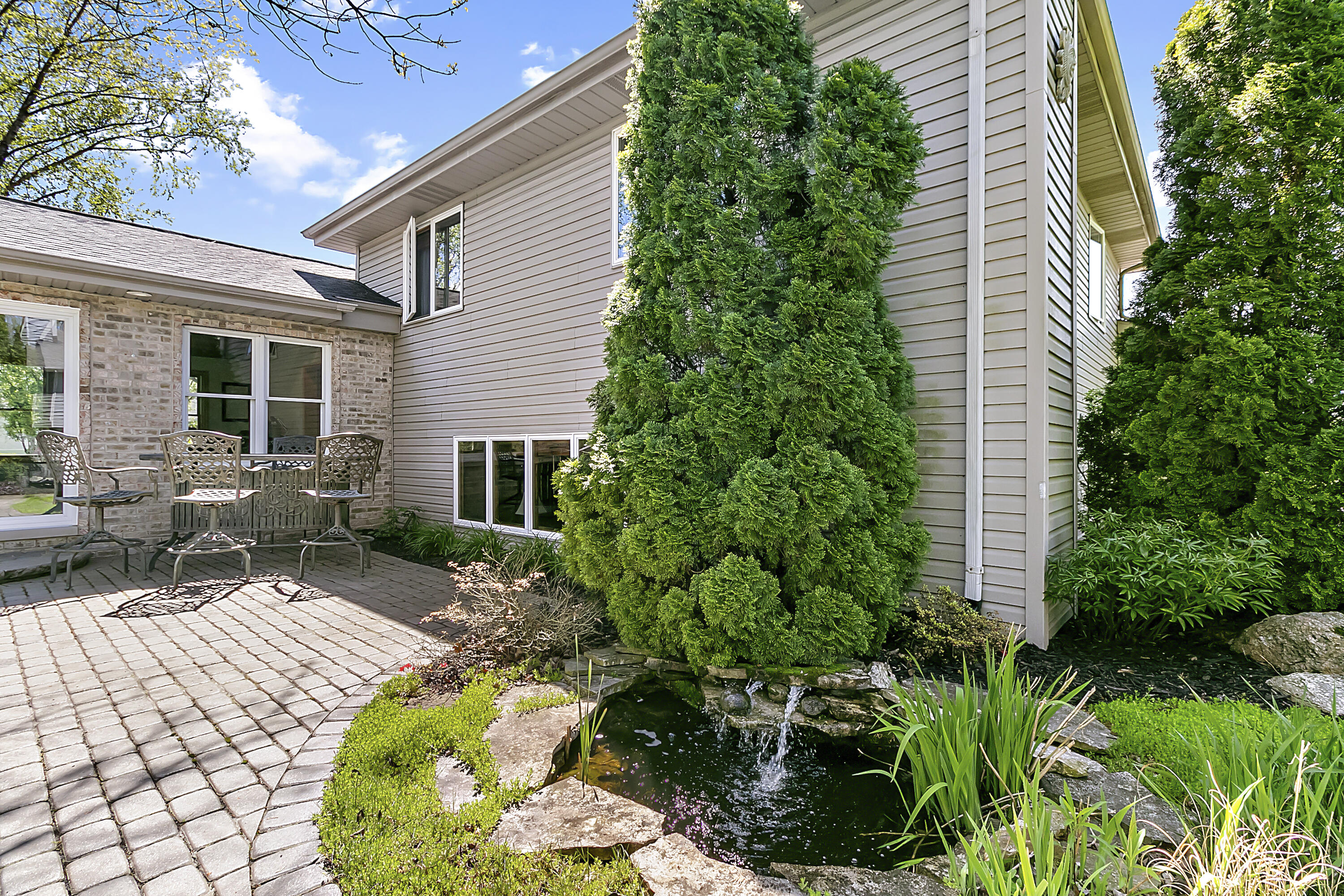 9185 Maplewood Street