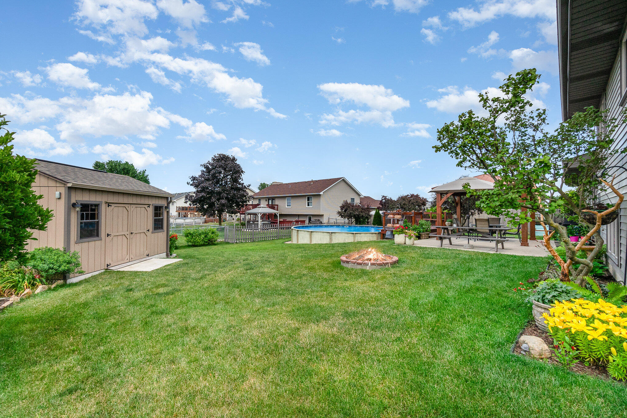 2820 Mockingbird Drive