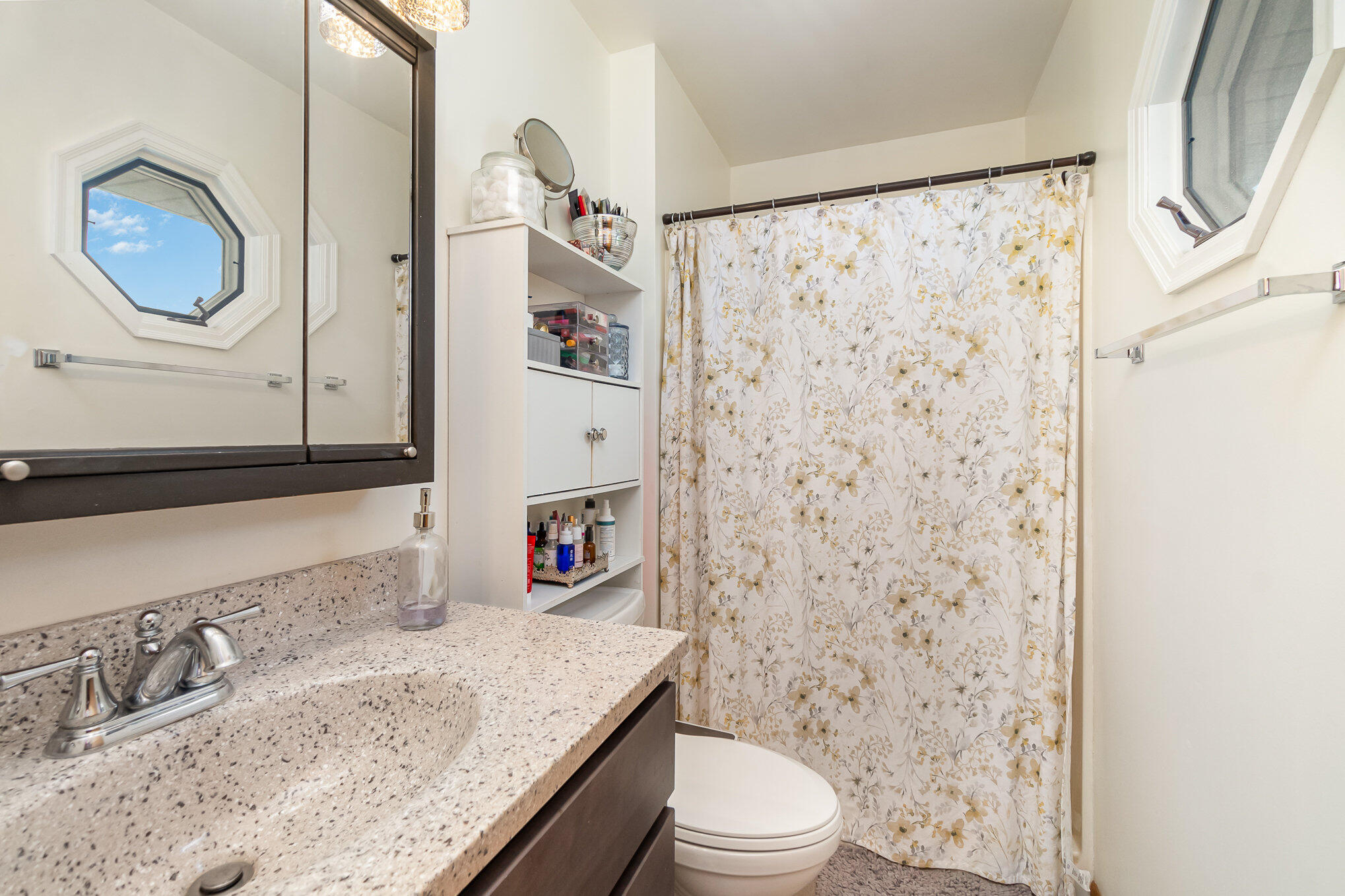 2820 Mockingbird Drive