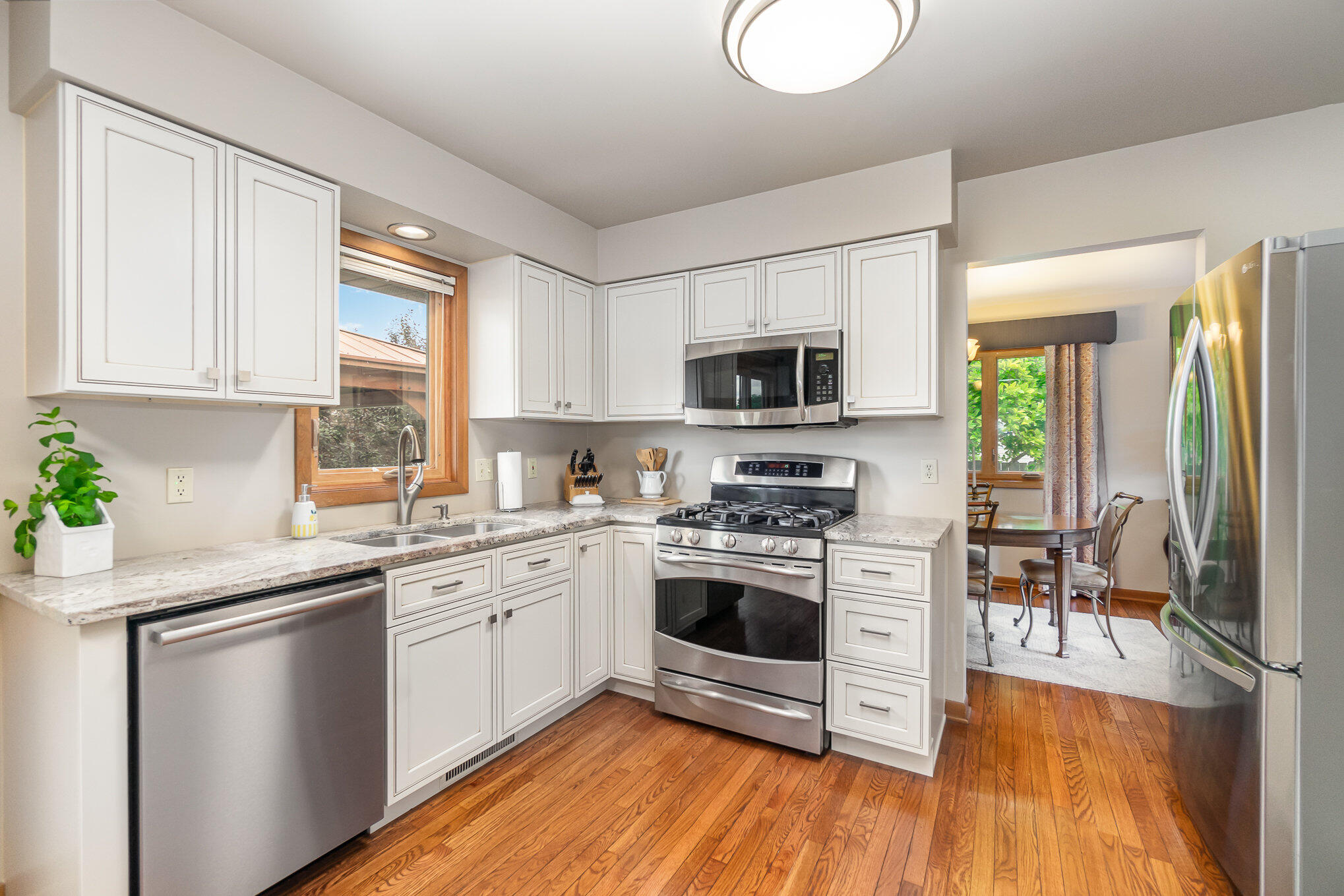 2820 Mockingbird Drive