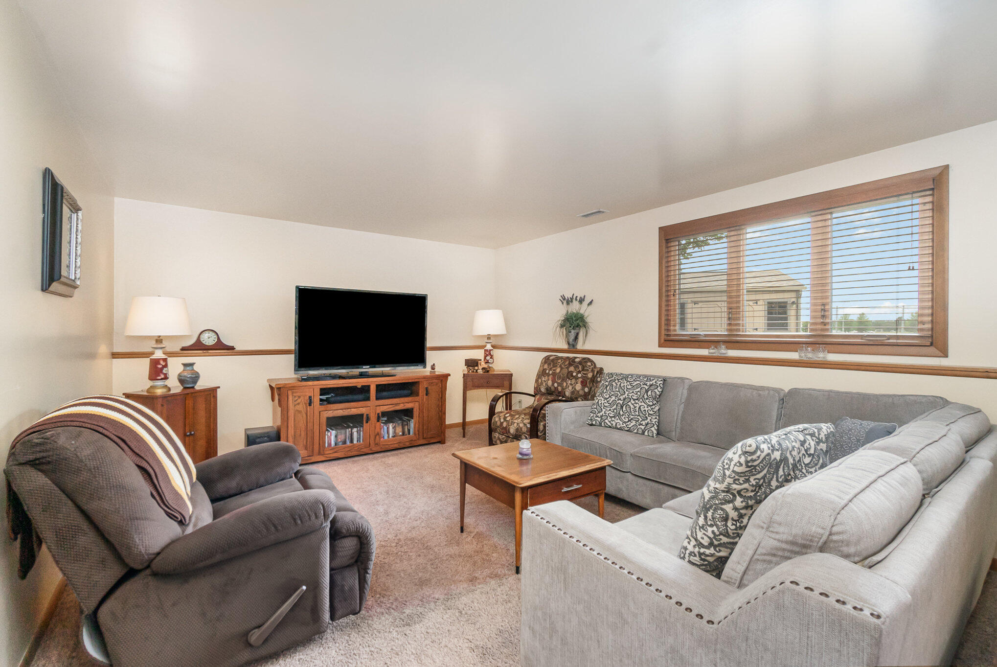 2820 Mockingbird Drive