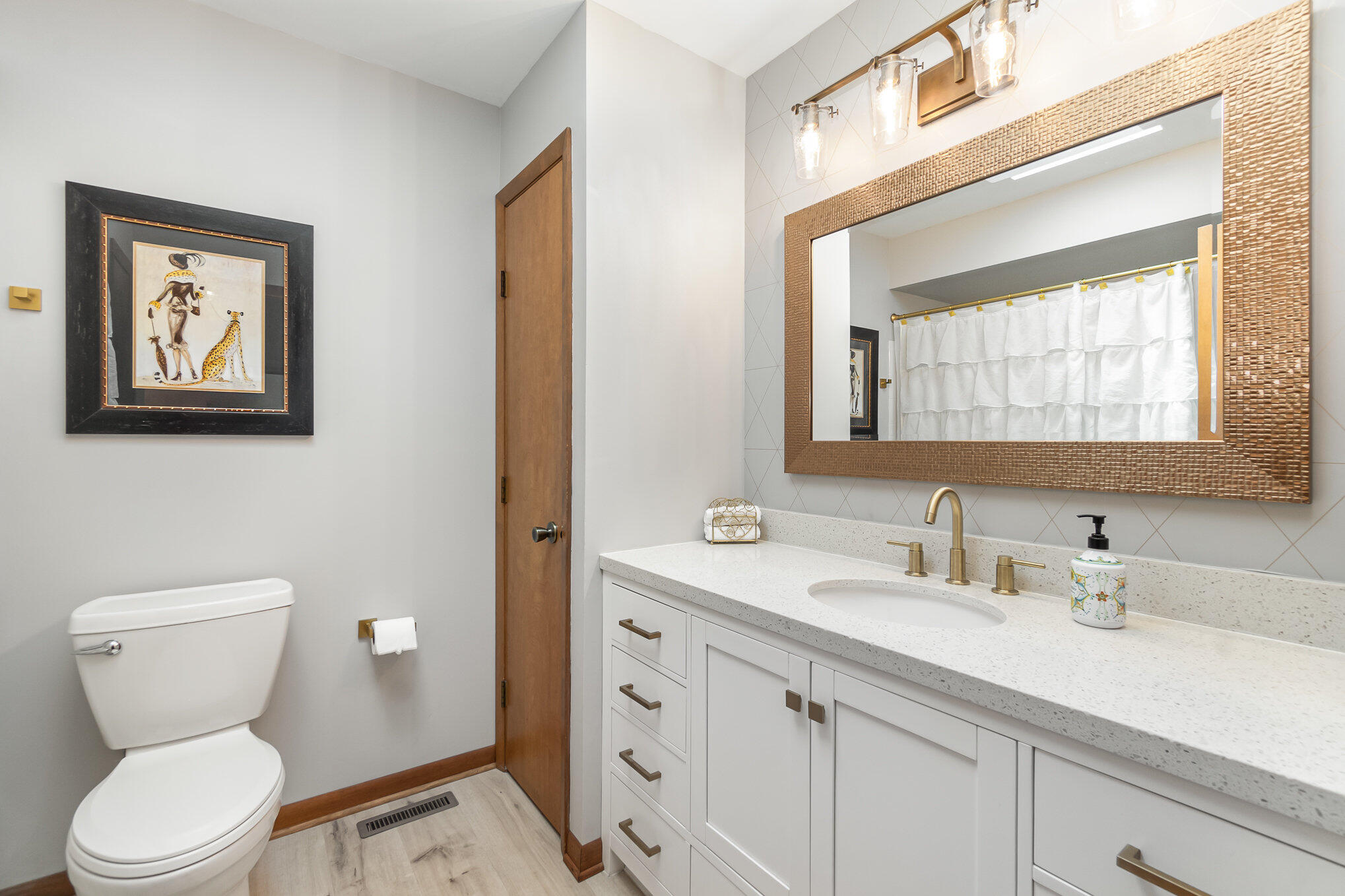 2820 Mockingbird Drive