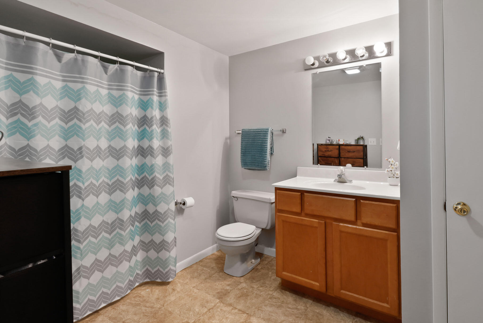 2584 Parkview Street