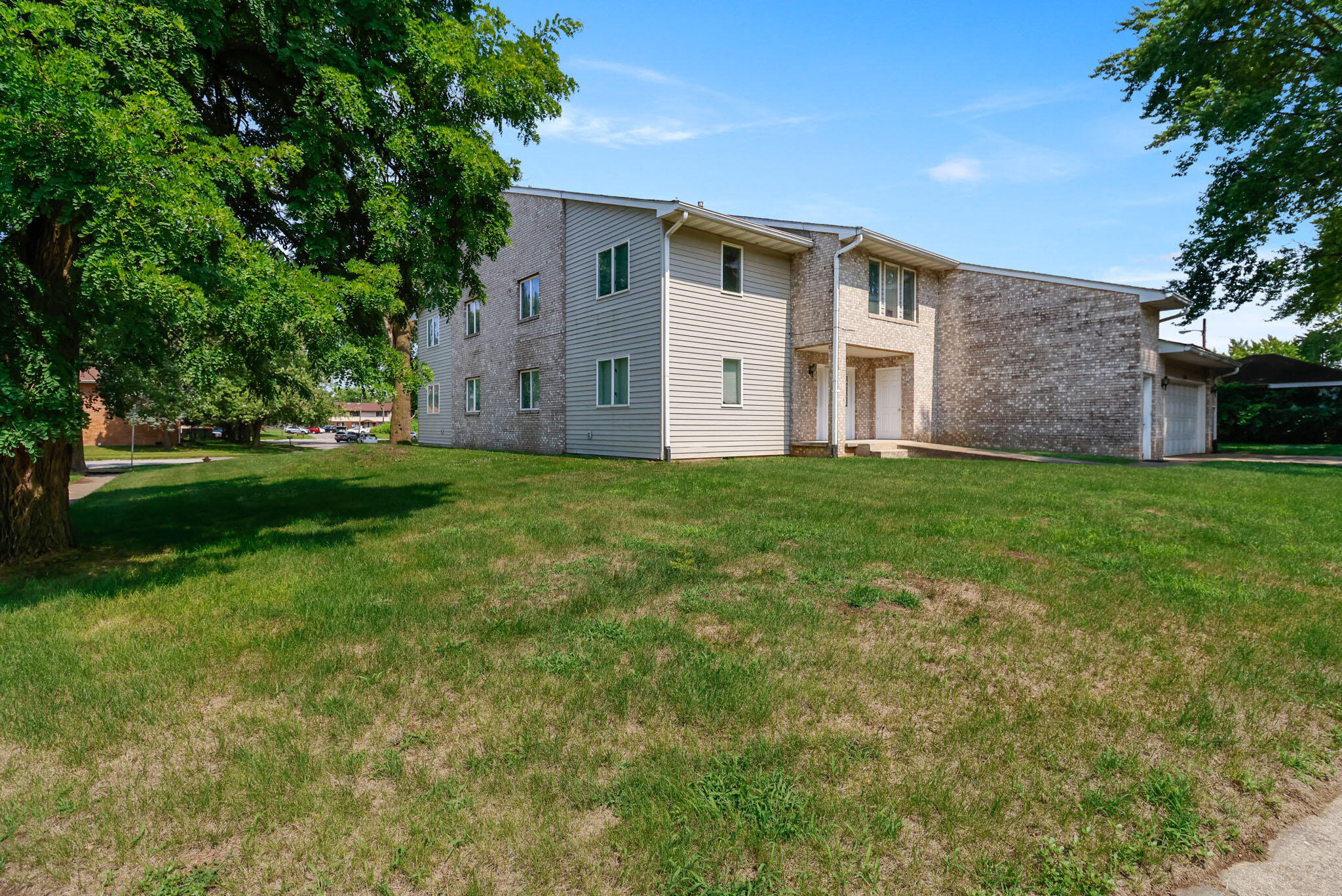 2584 Parkview Street