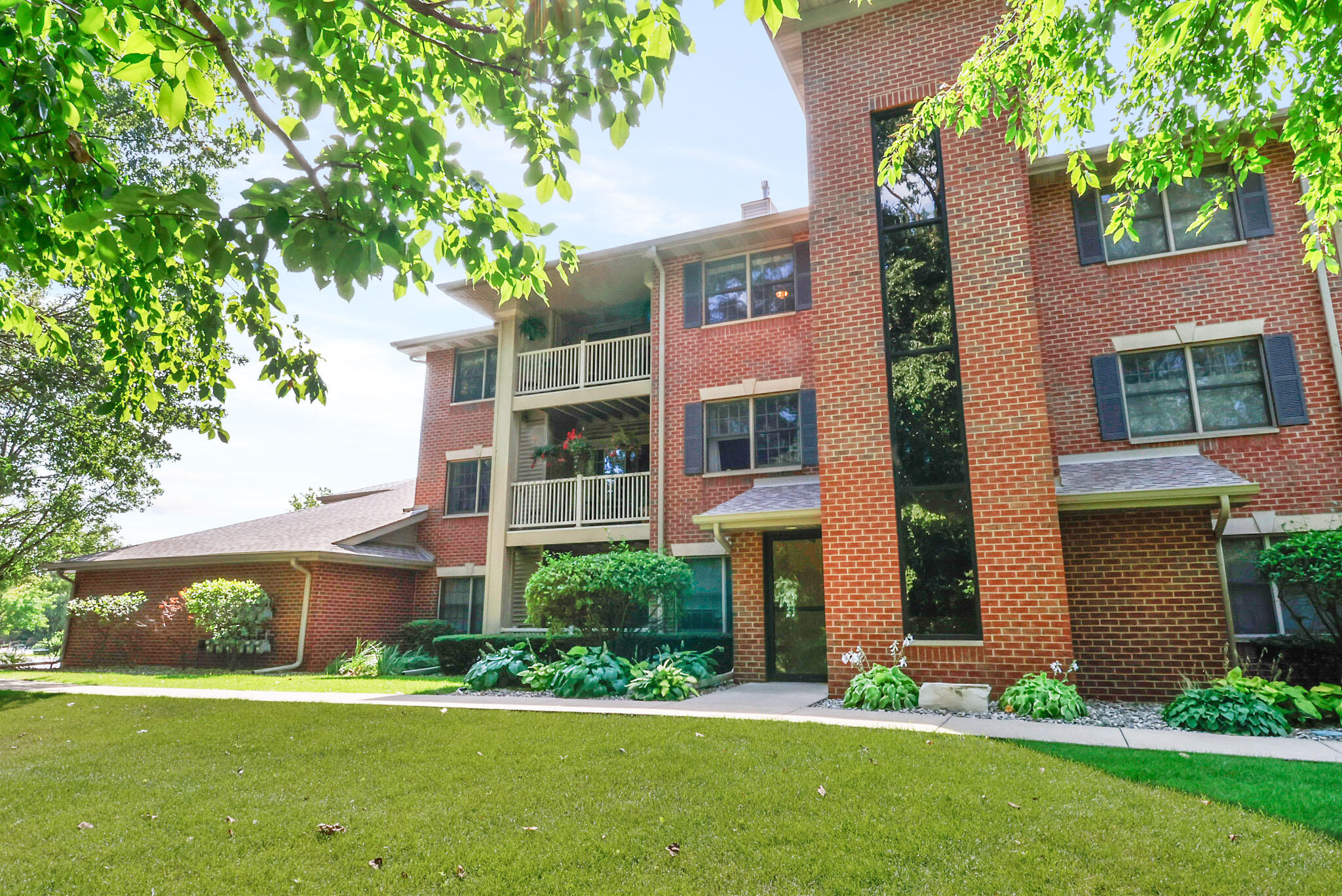 10409 White Oak Lane 3C