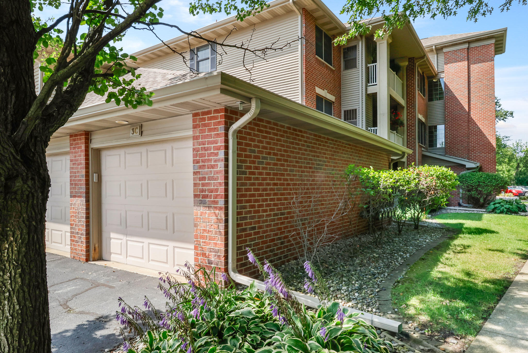 10409 White Oak Lane 3C