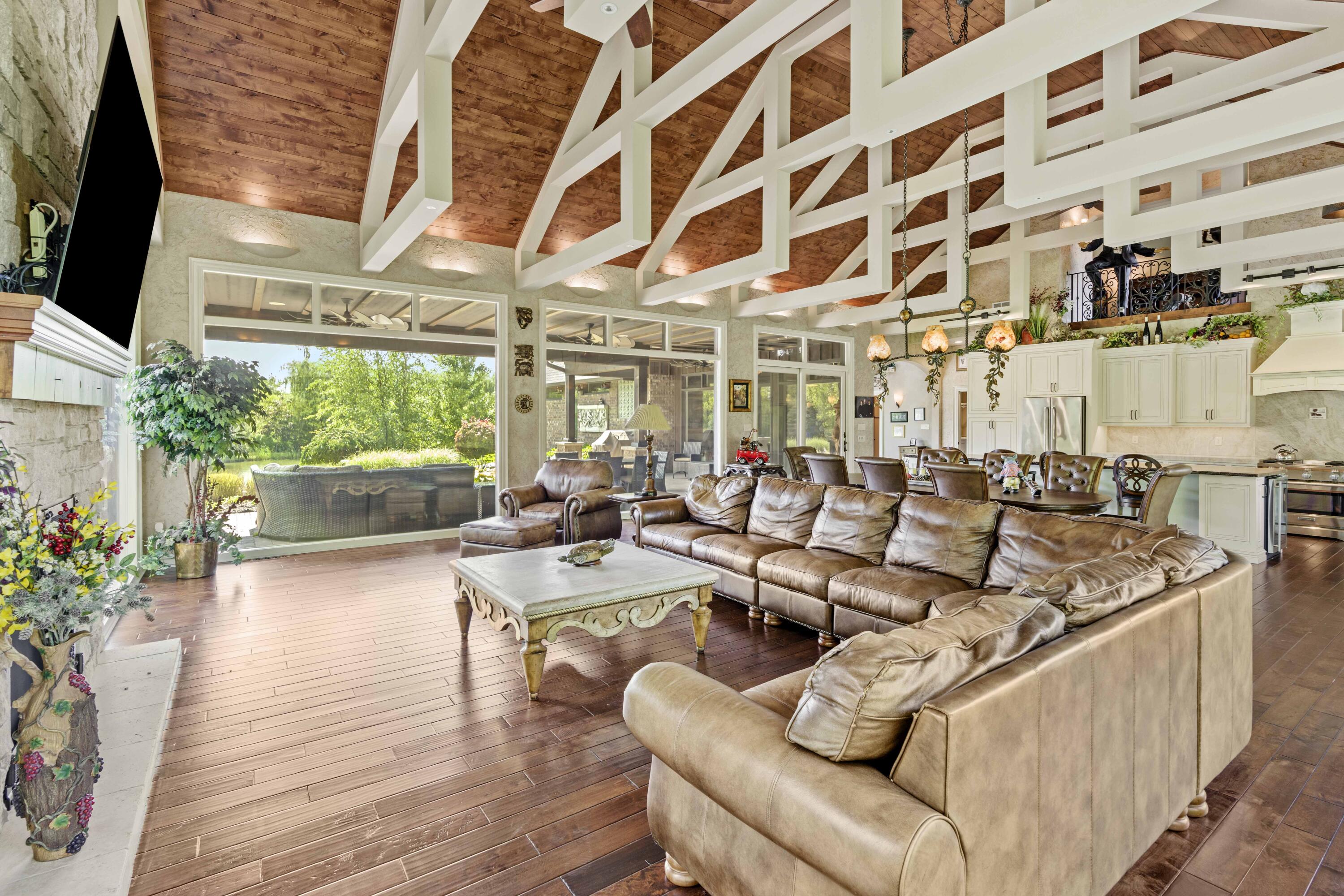 10910 Lake Central Drive