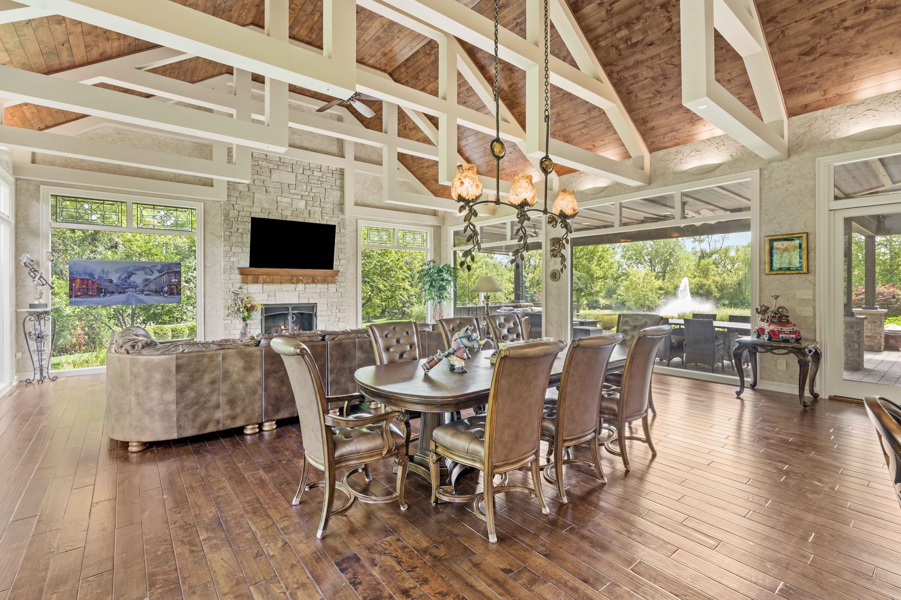 10910 Lake Central Drive