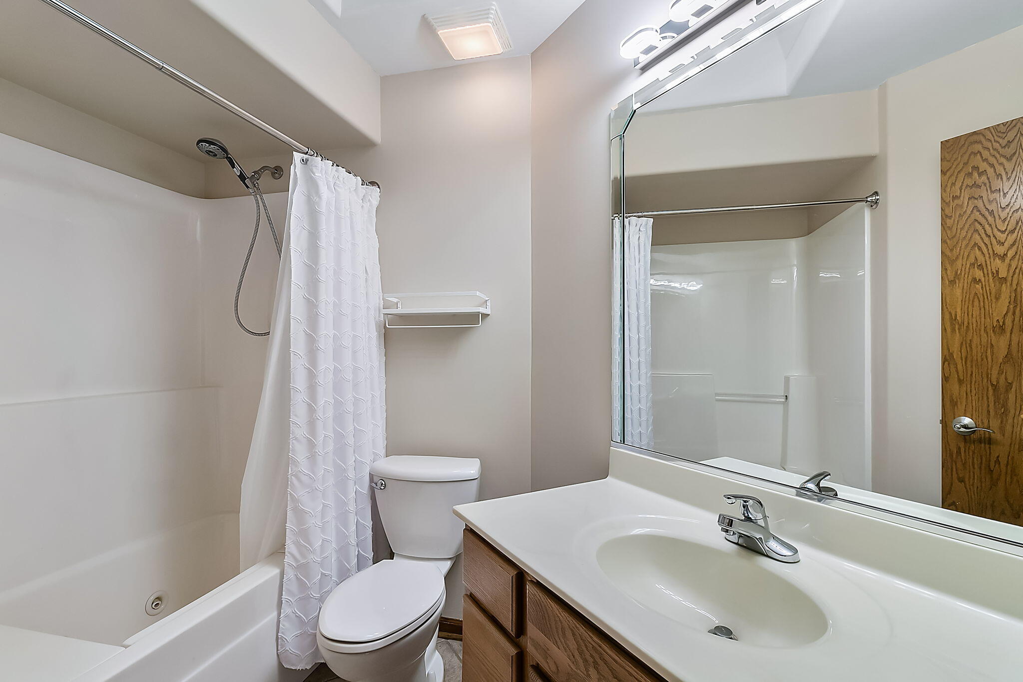 1076 Freedom Circle N