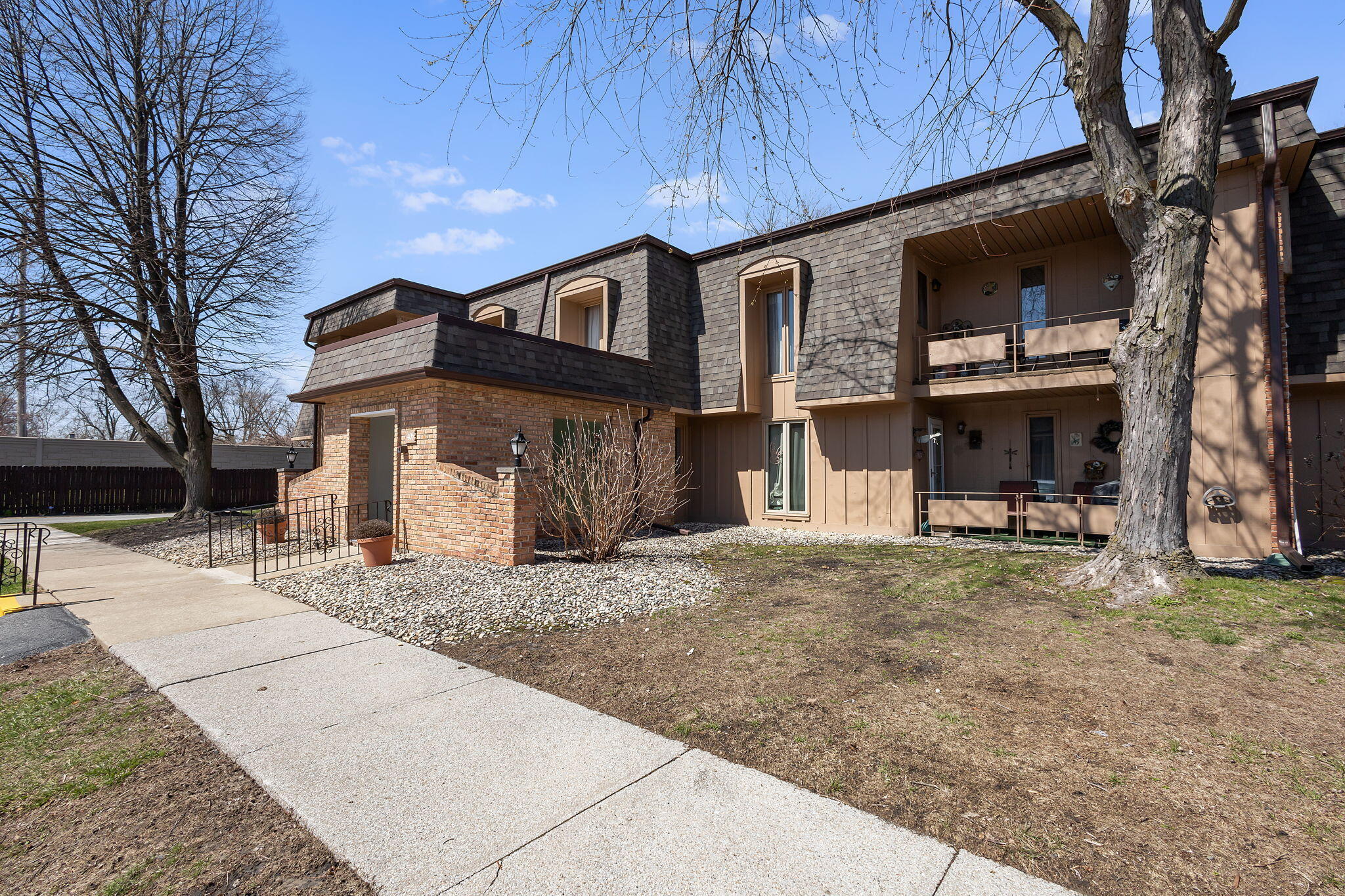 405 Old Stone Road 6