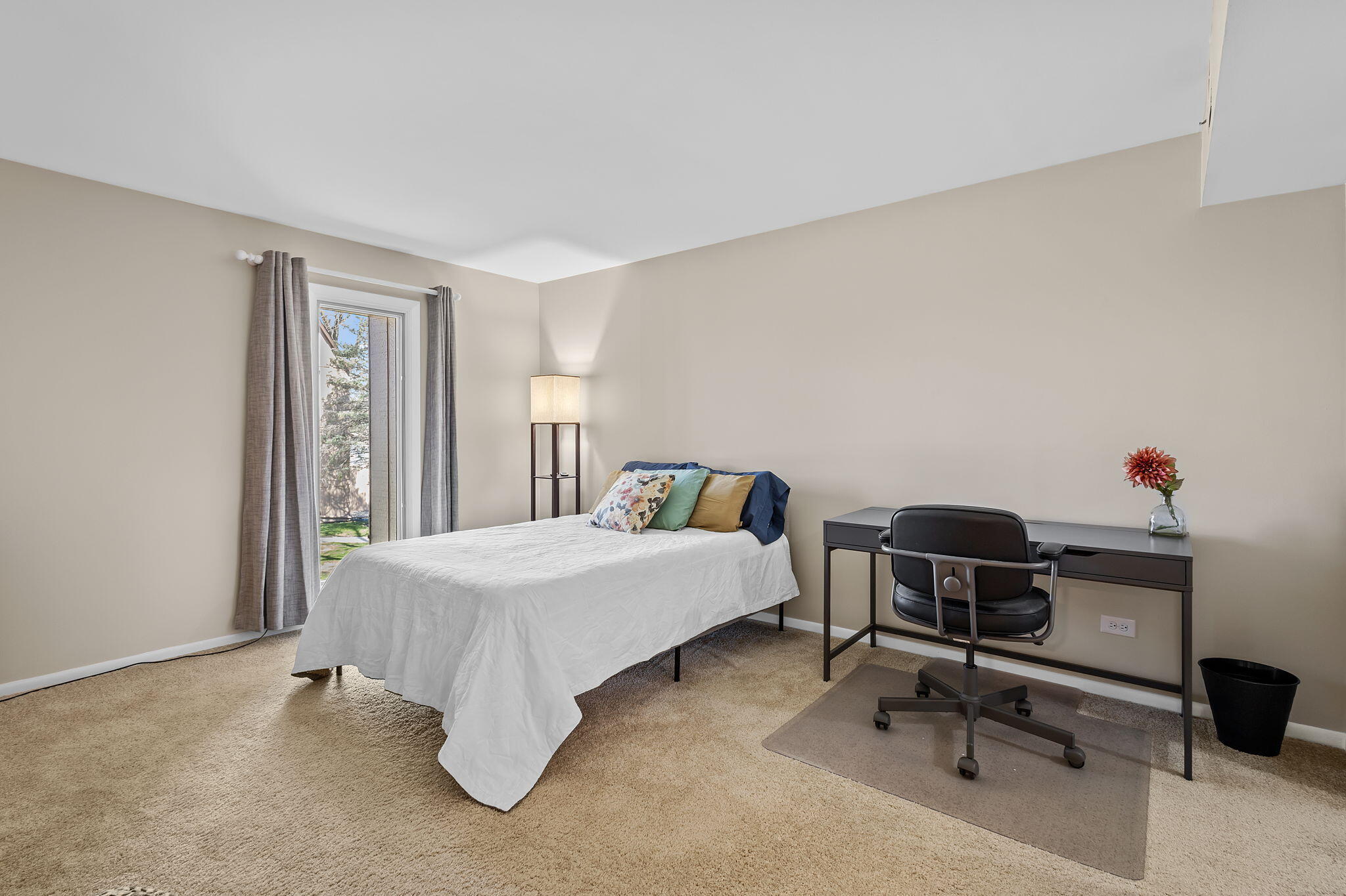 405 Old Stone Road 6