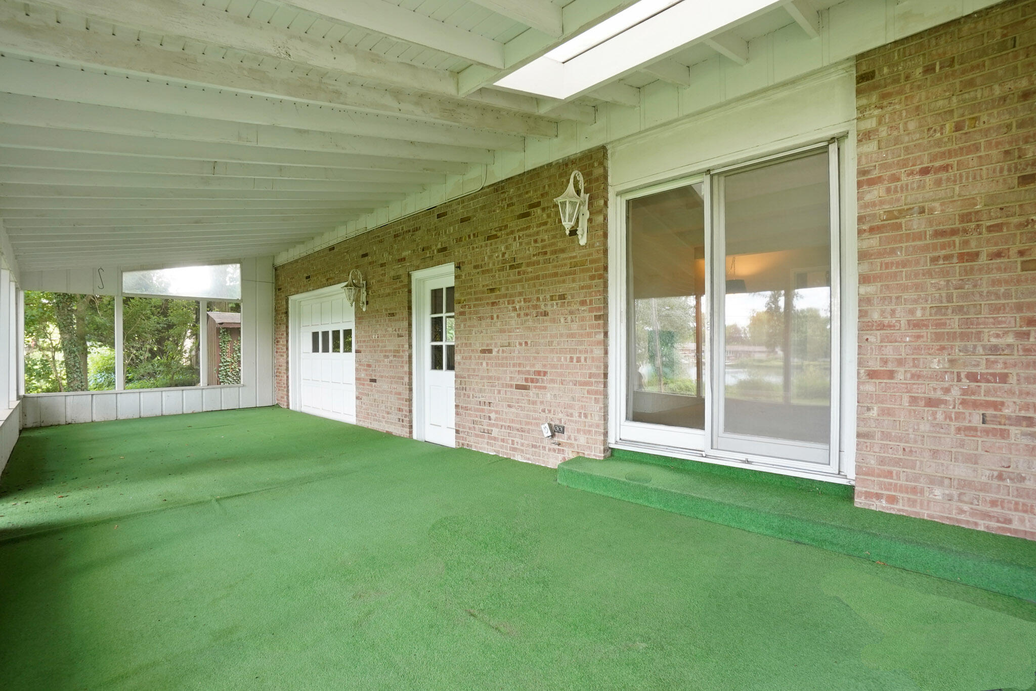 2511 W 58th Place