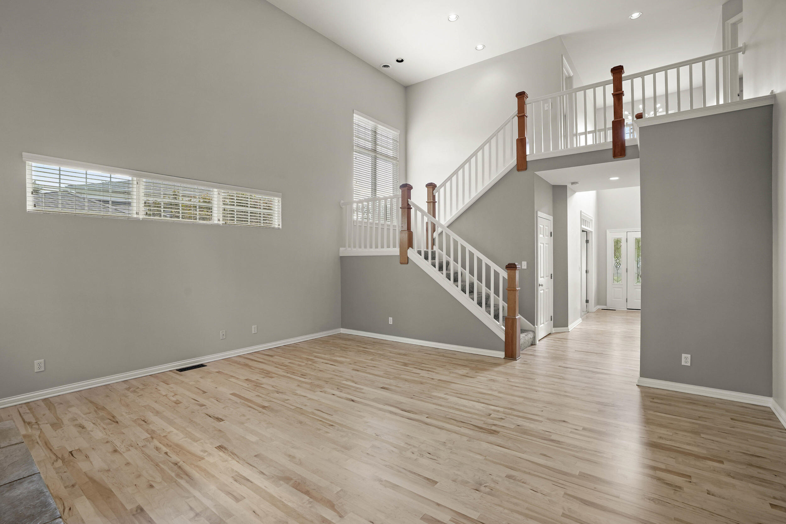 2507 Eisenhower Avenue