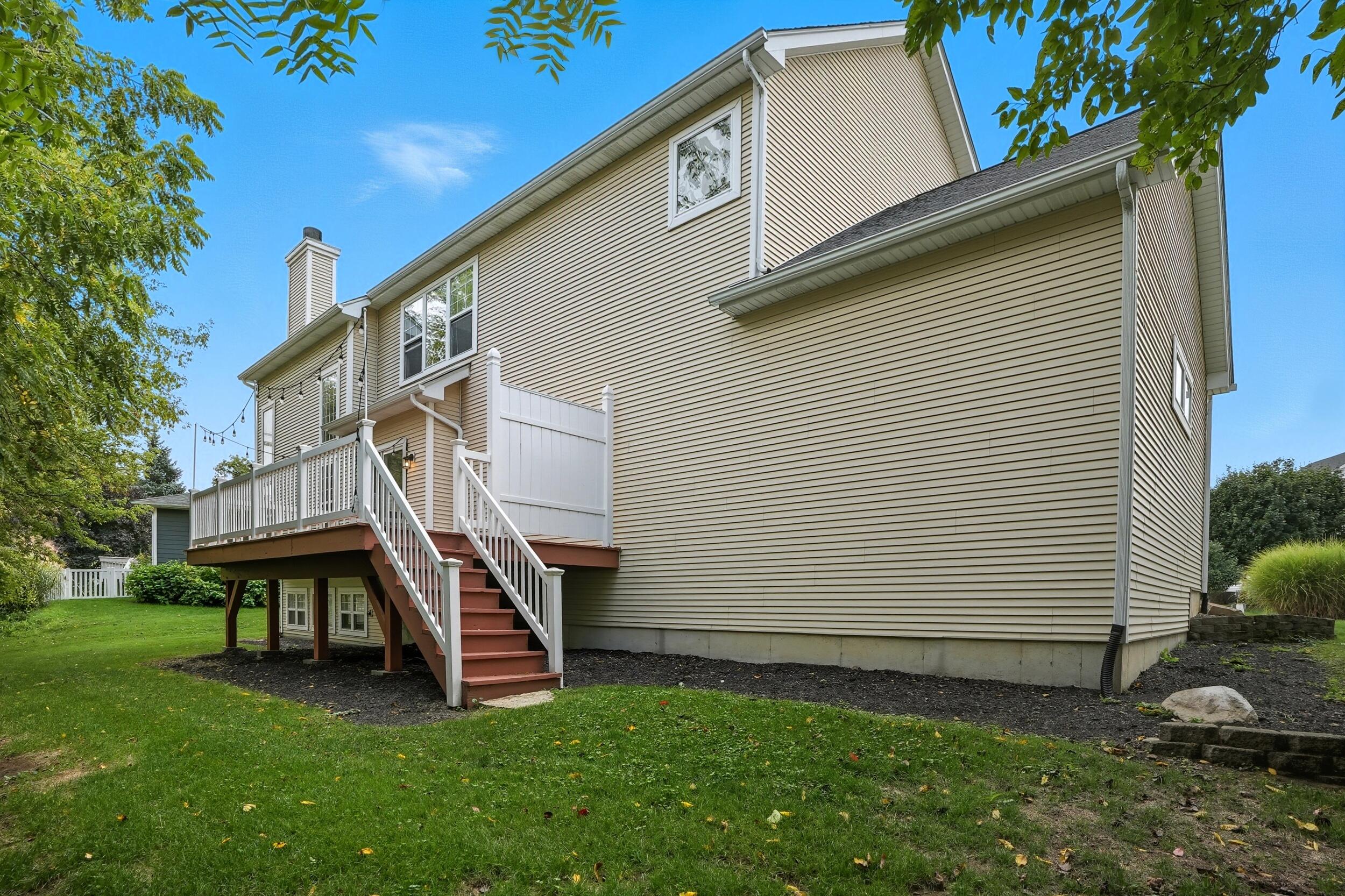 2507 Eisenhower Avenue