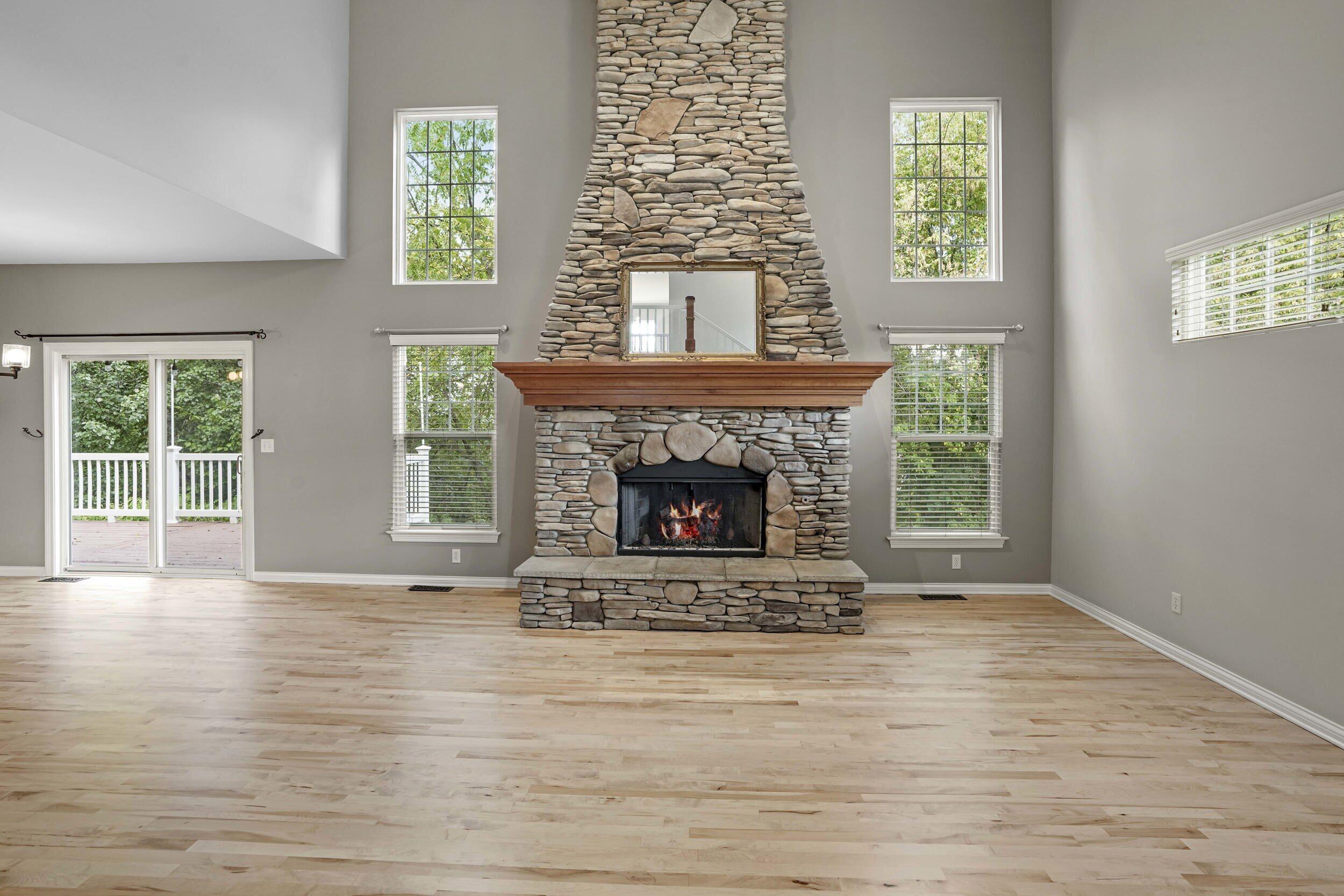 2507 Eisenhower Avenue