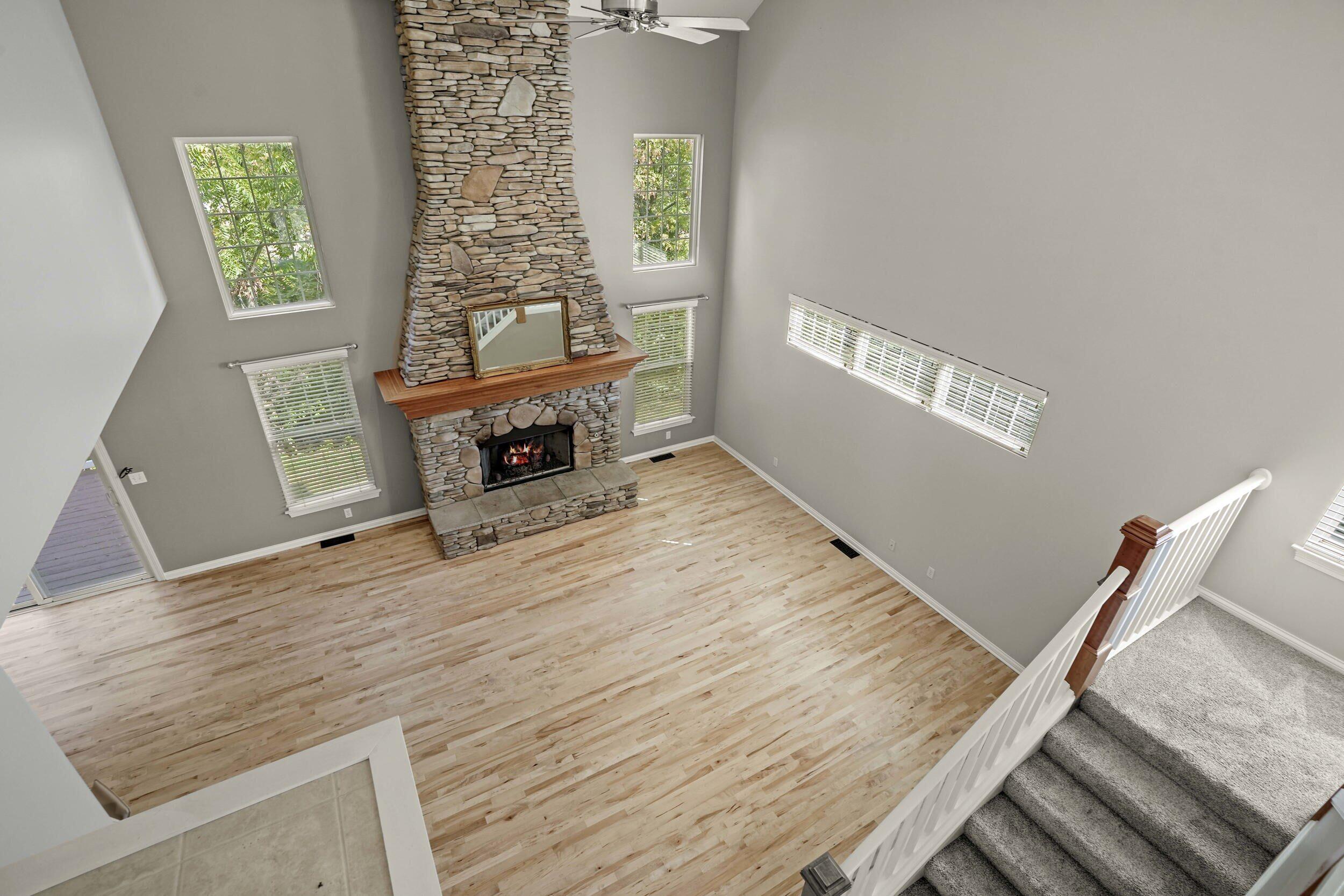 2507 Eisenhower Avenue