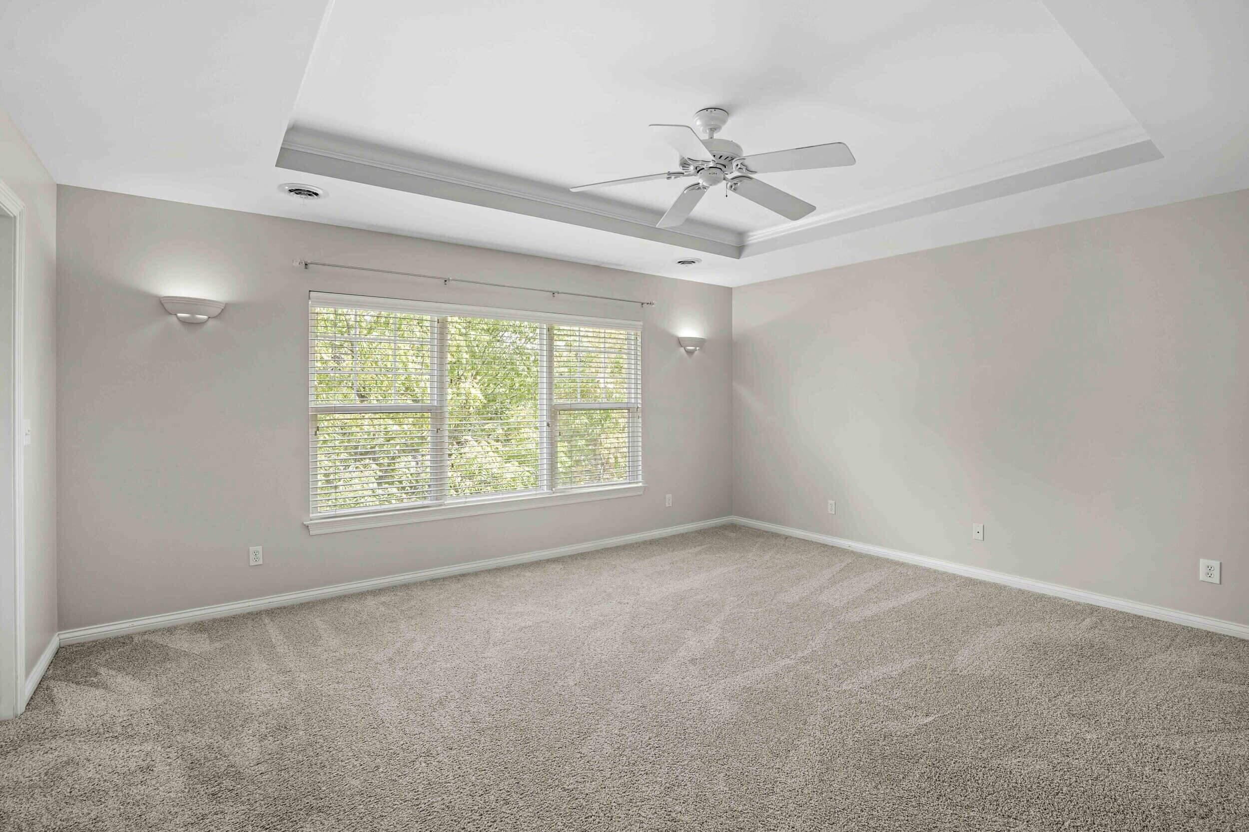 2507 Eisenhower Avenue