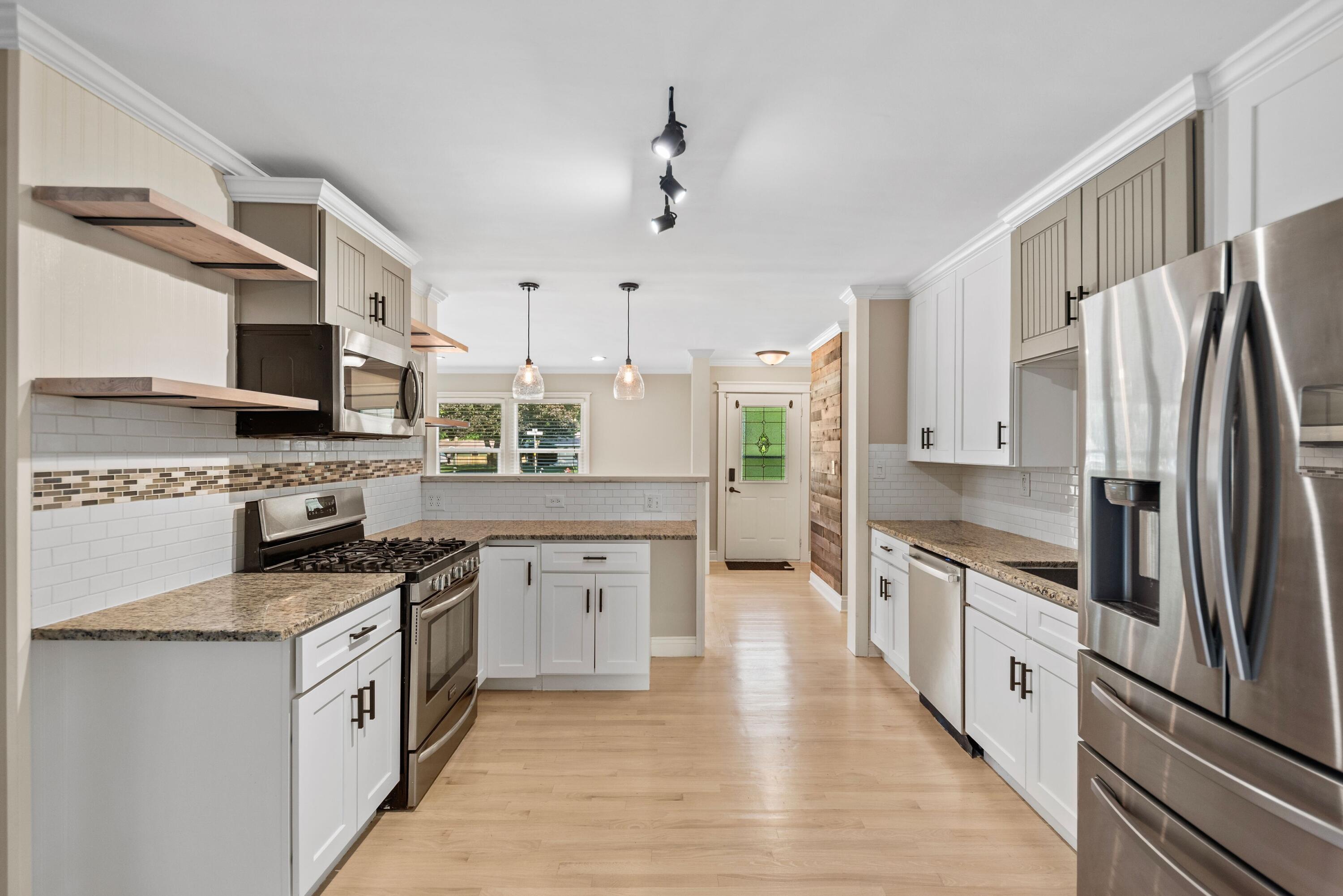 9186 W Springhill Drive