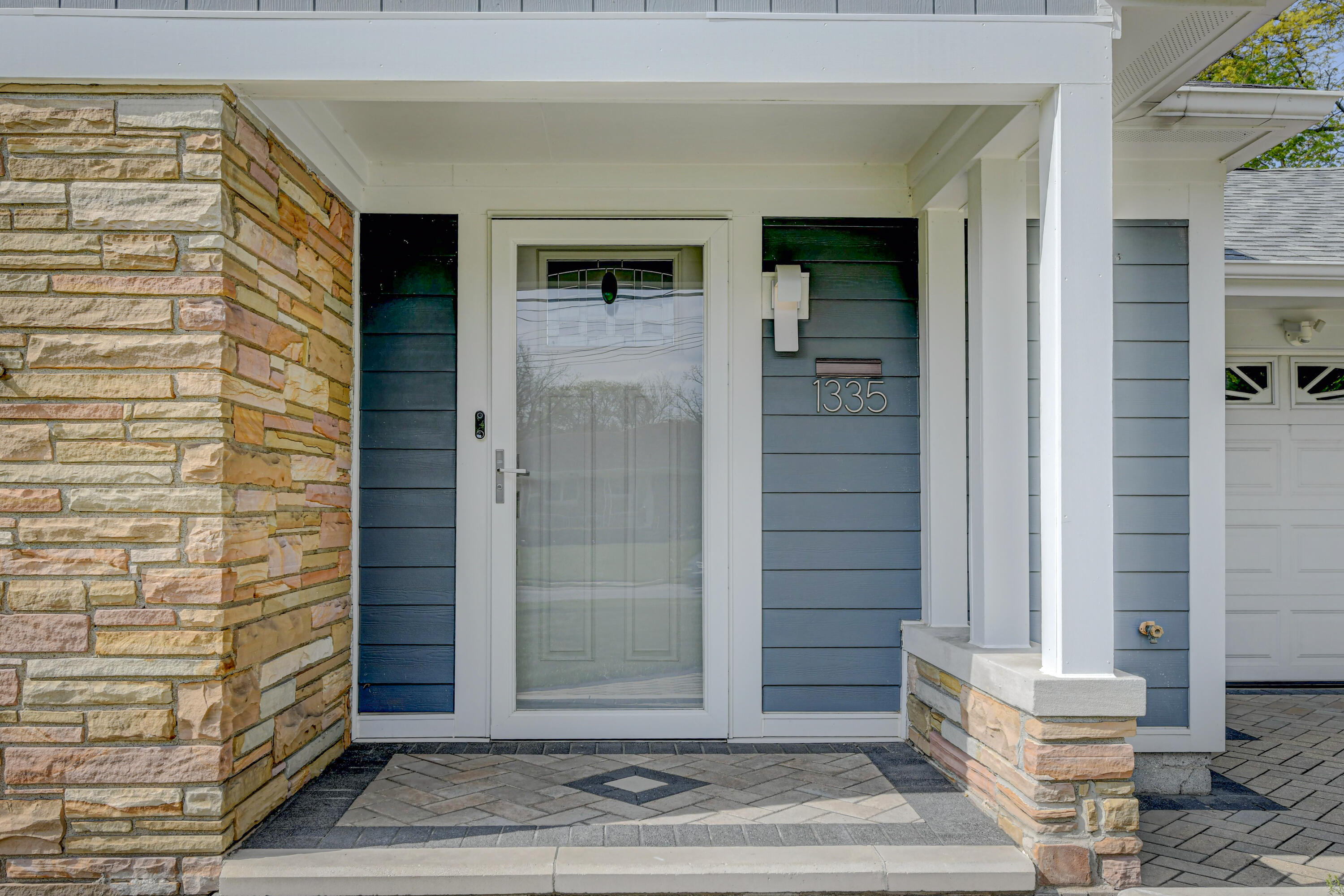 1335 35th Street