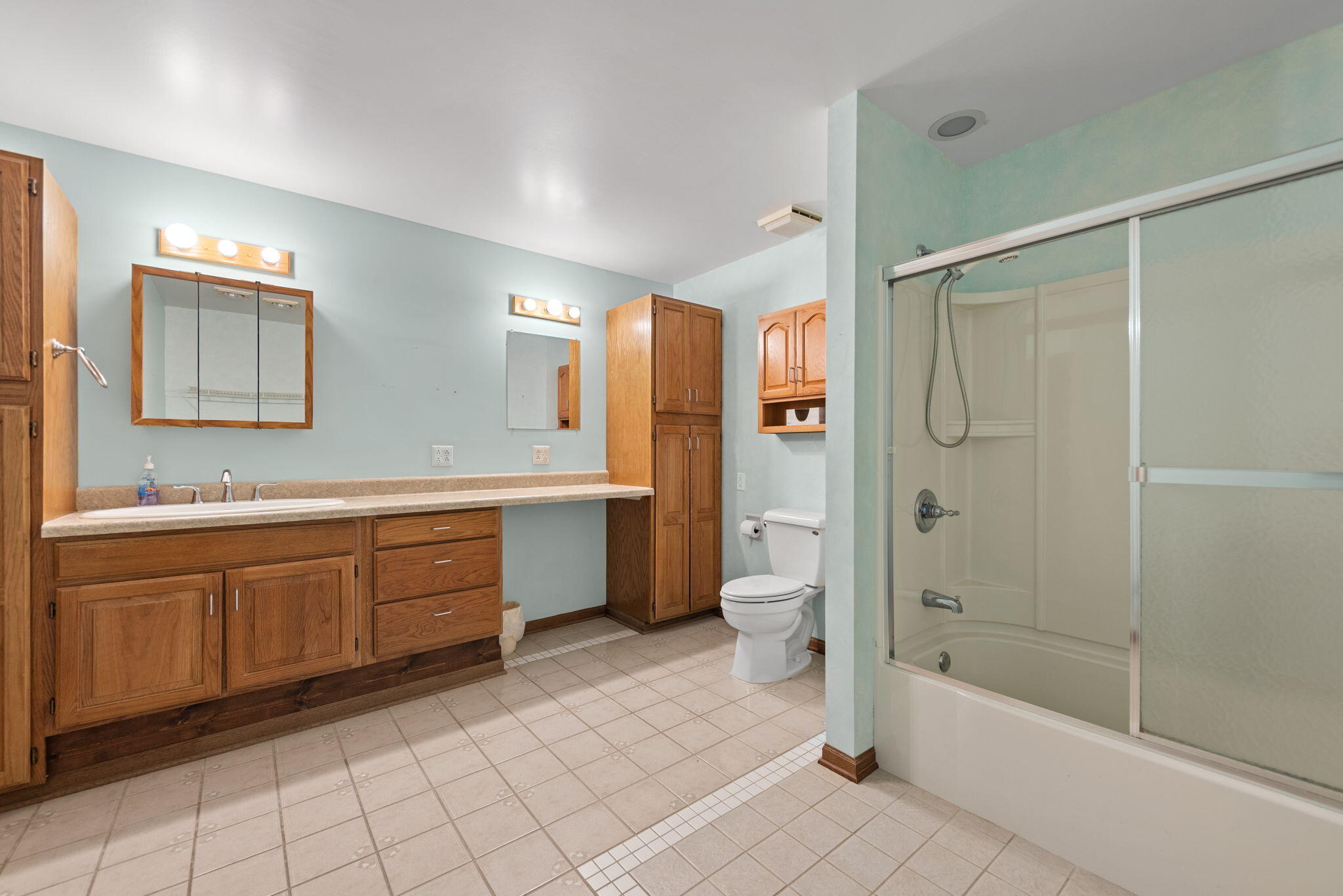 643 South Street Unit: 103