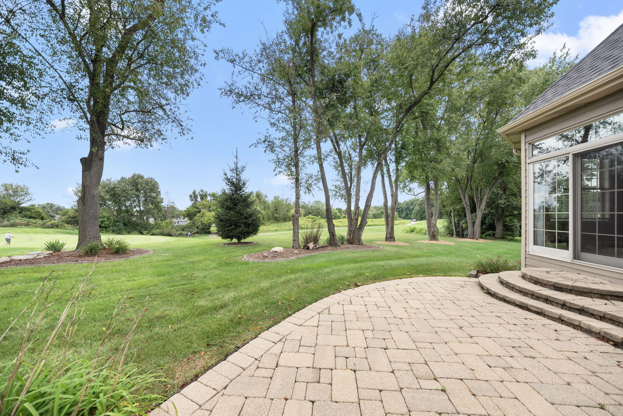 95 Scotscraig Drive