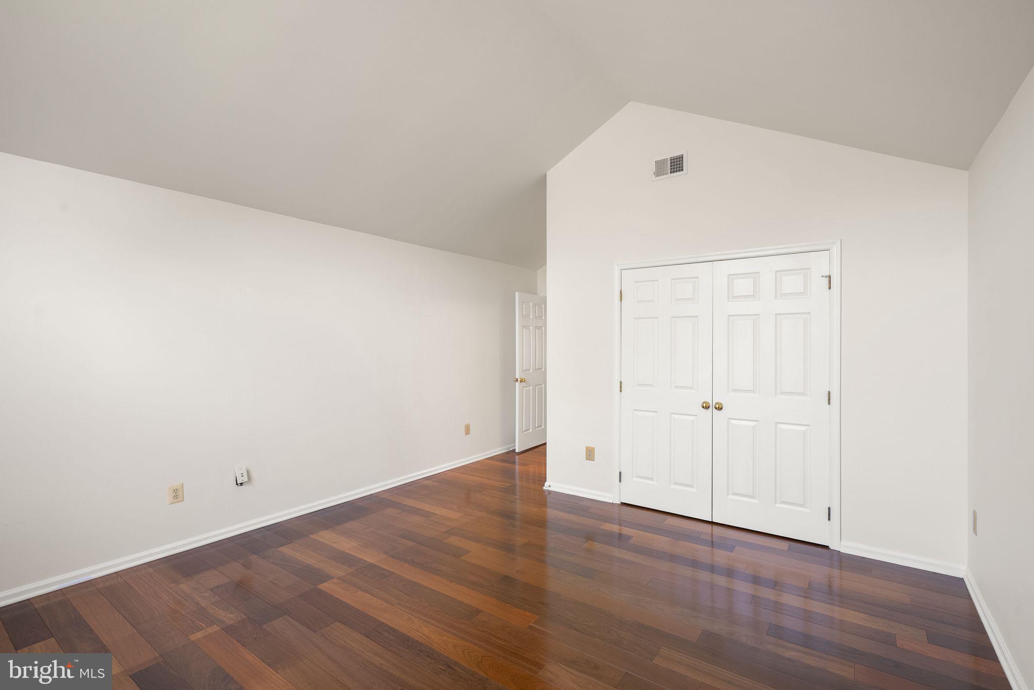 12212 JONATHONS GLEN WAY