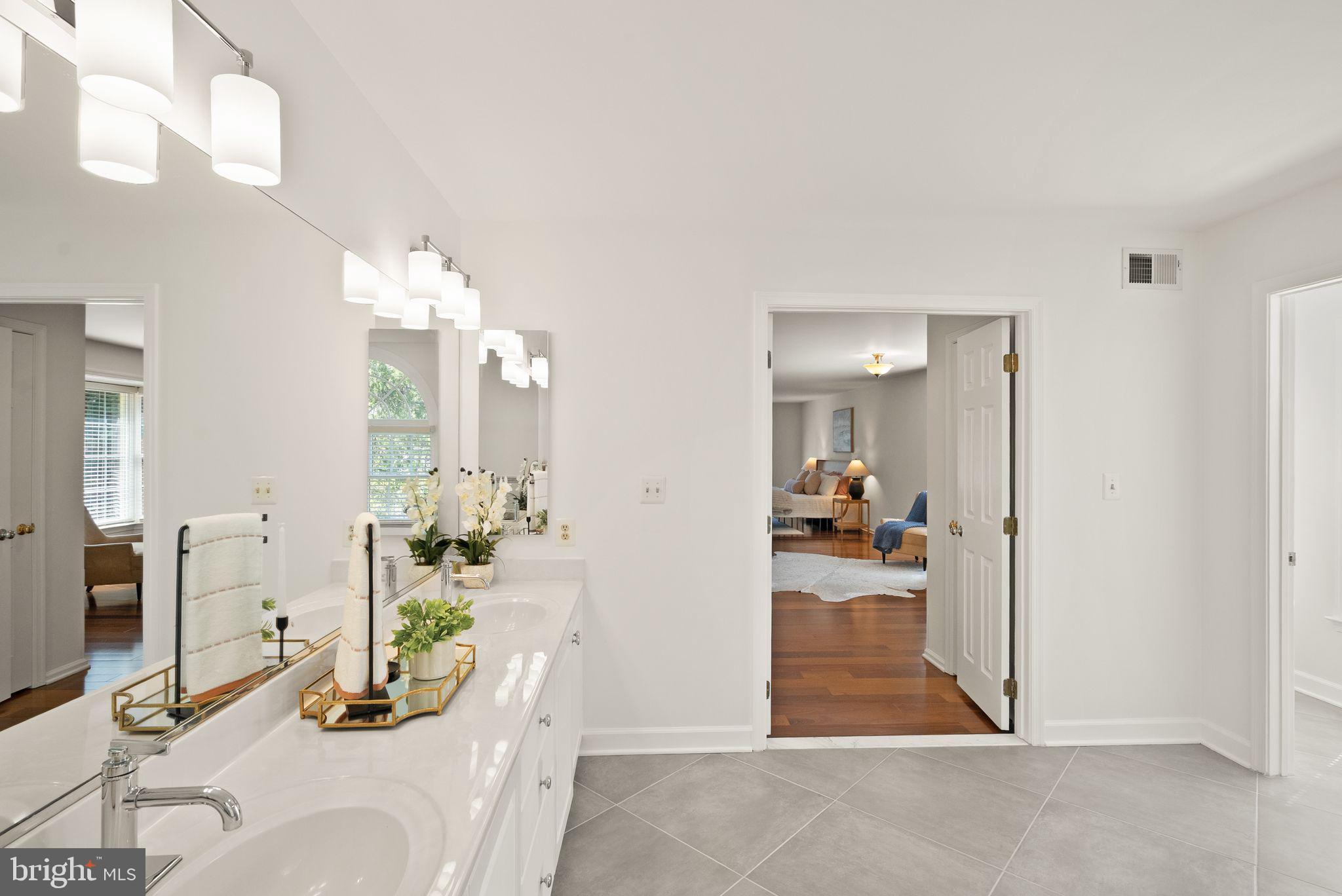 12212 JONATHONS GLEN WAY