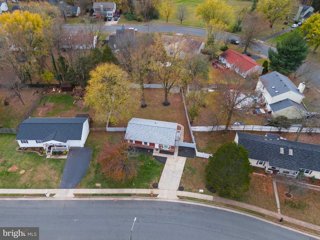 9195 Winterset Dr