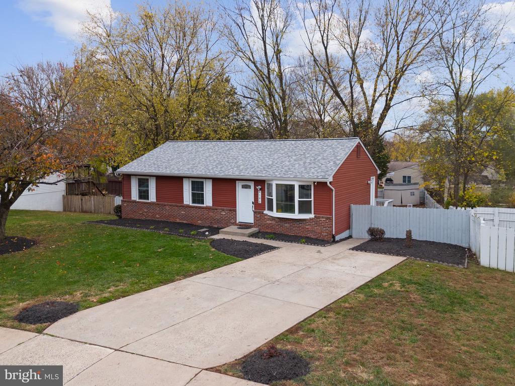 9195 Winterset Dr