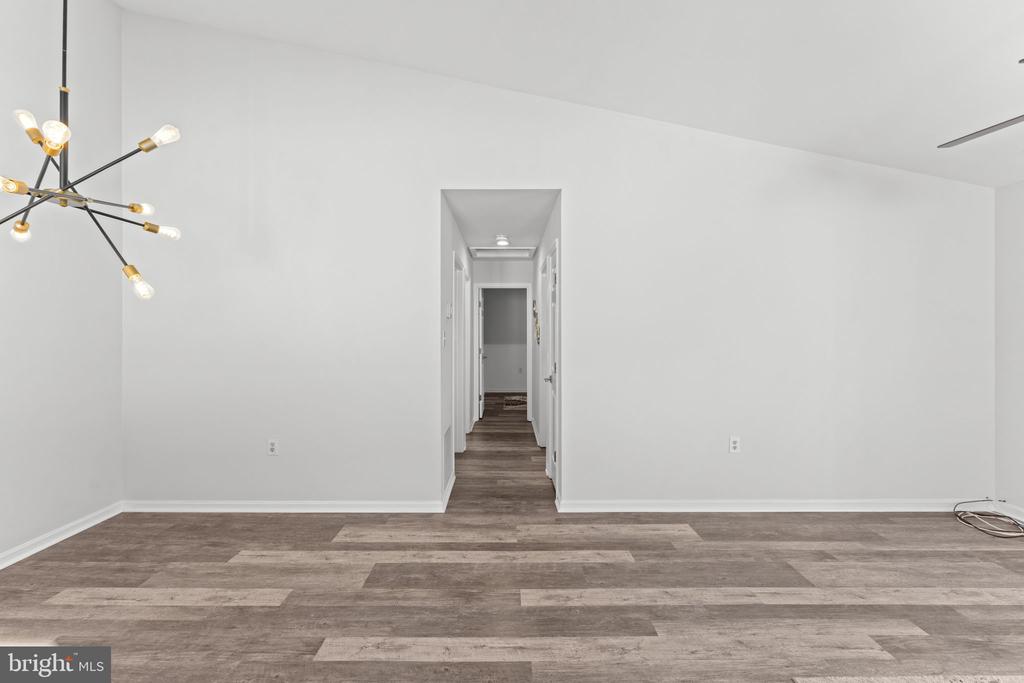 9462 SCARLET OAK DRIVE