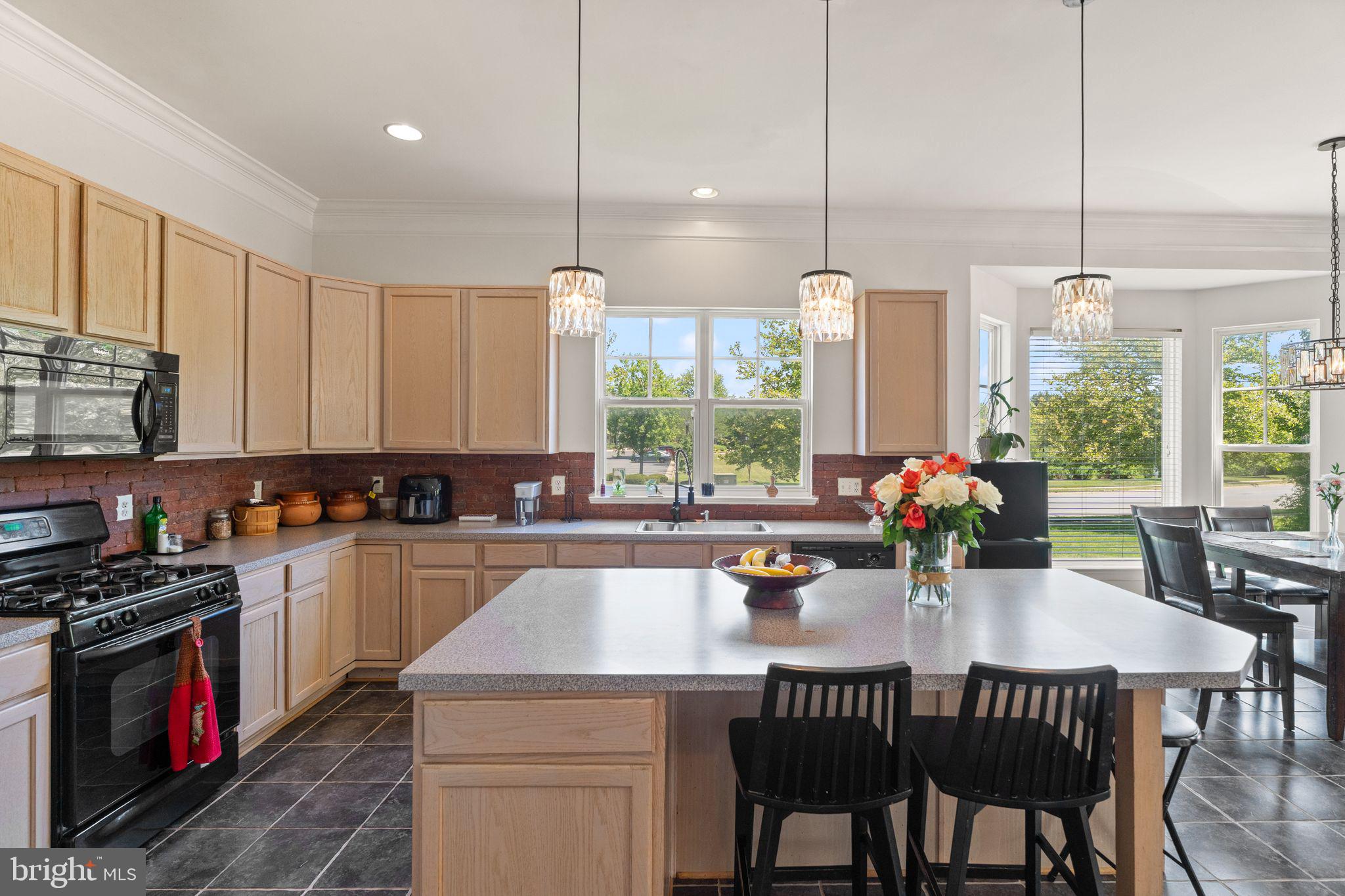 12850 VICTORY LAKES LOOP