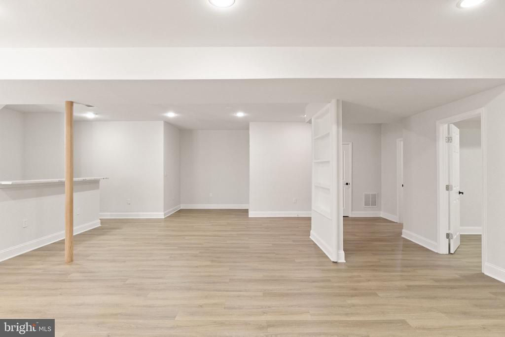 12850 VICTORY LAKES LOOP