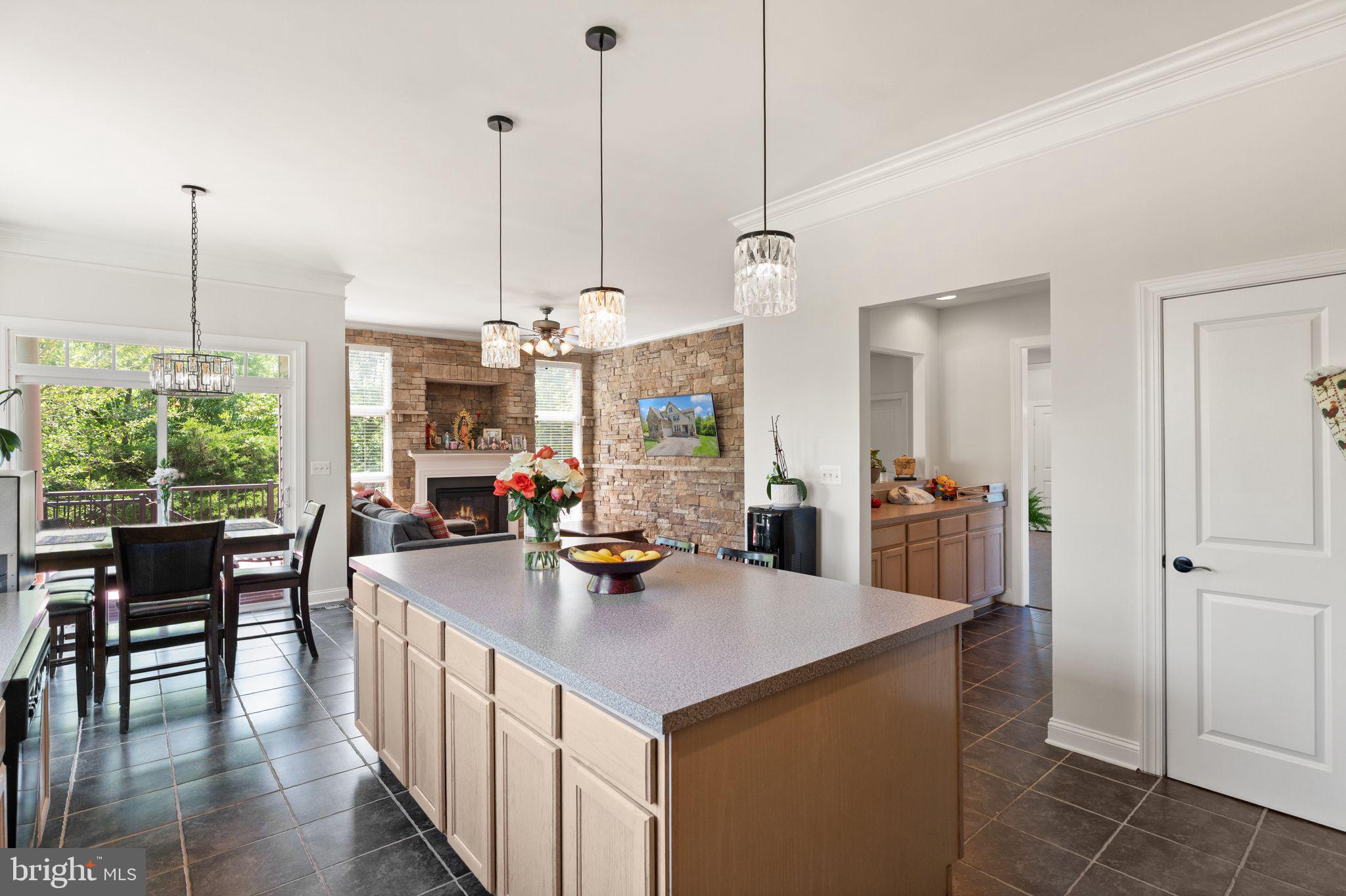 12850 VICTORY LAKES LOOP