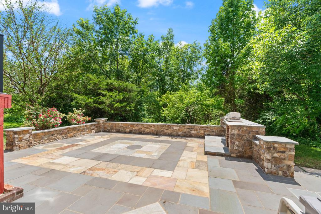 12850 VICTORY LAKES LOOP