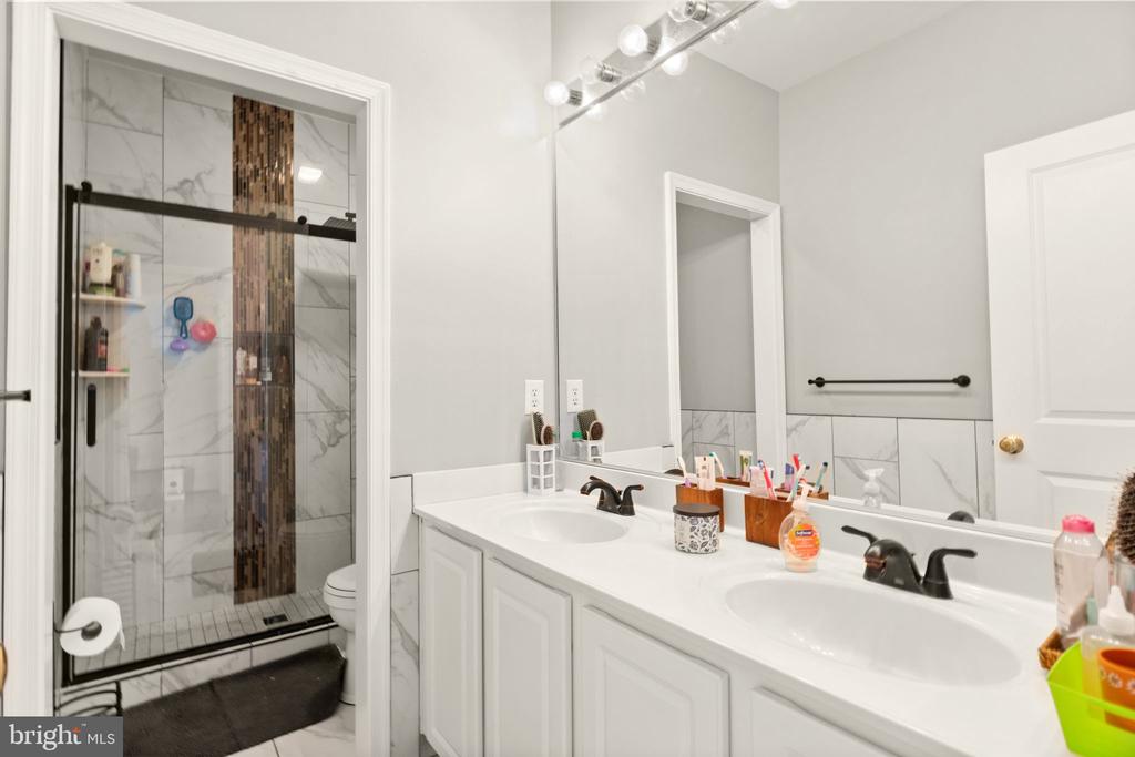 12850 VICTORY LAKES LOOP