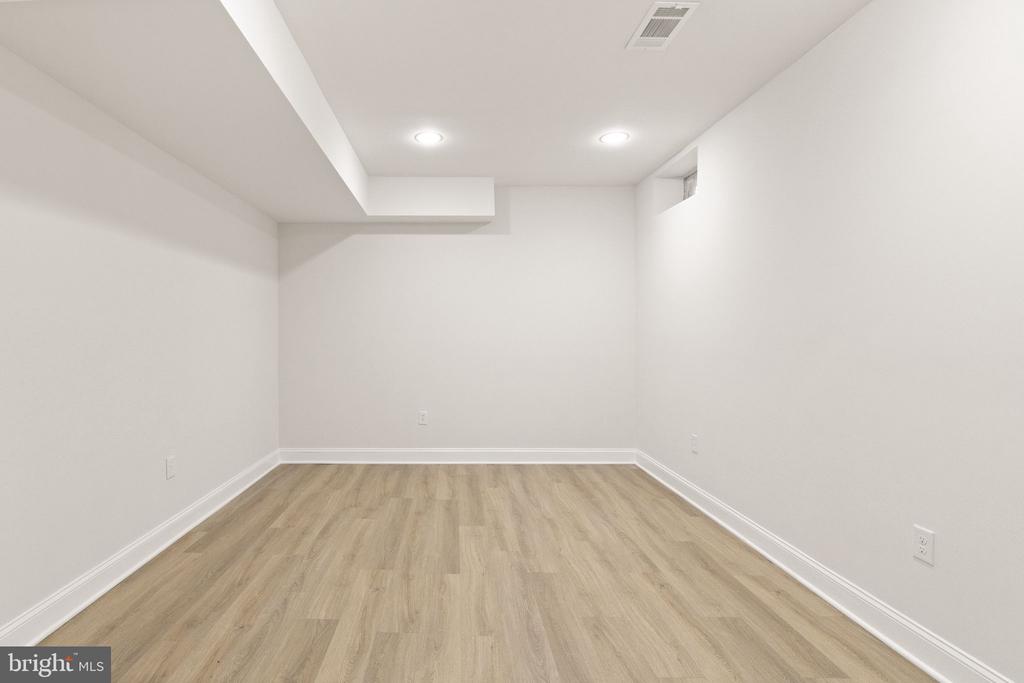 12850 VICTORY LAKES LOOP