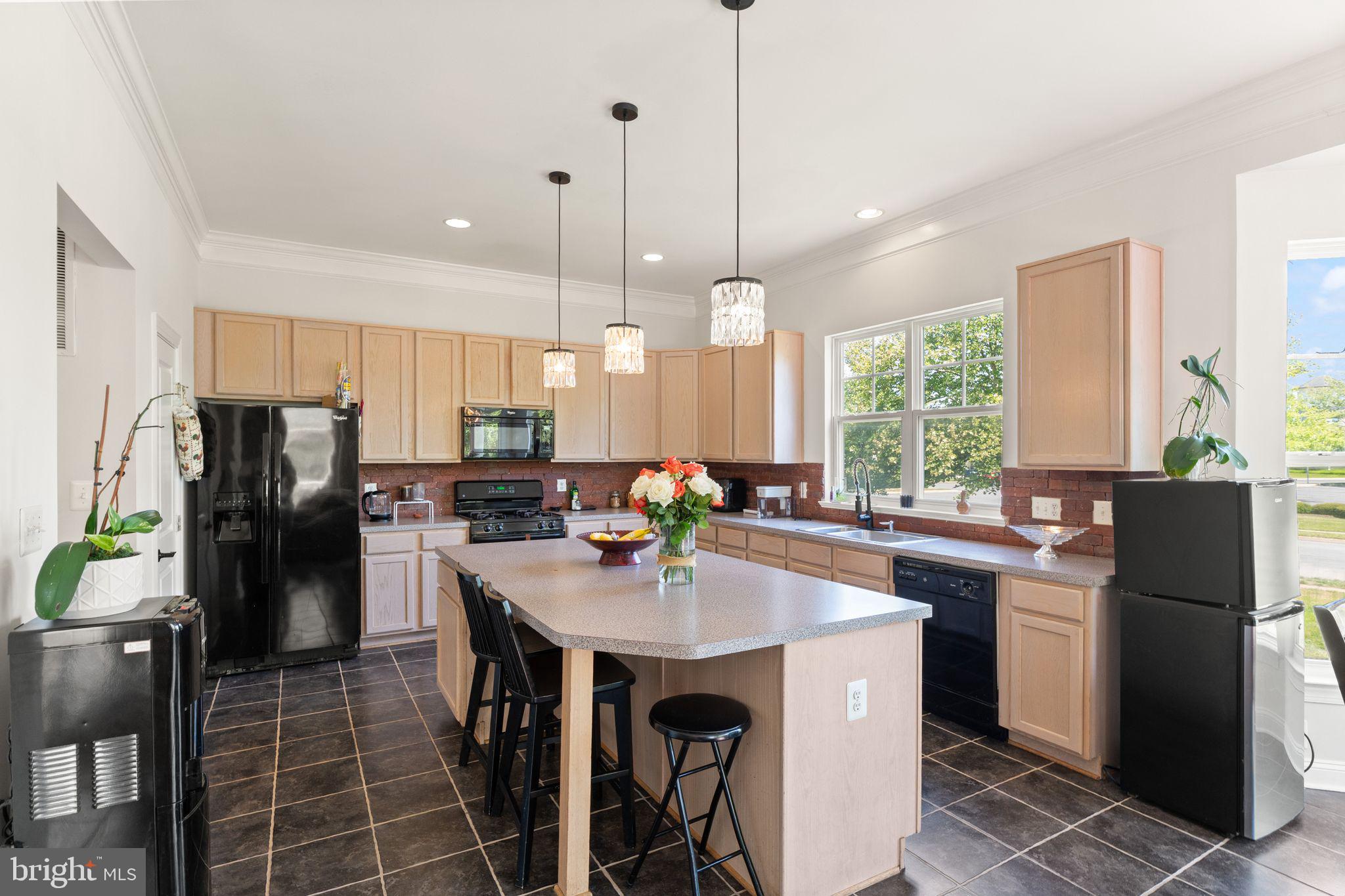 12850 VICTORY LAKES LOOP
