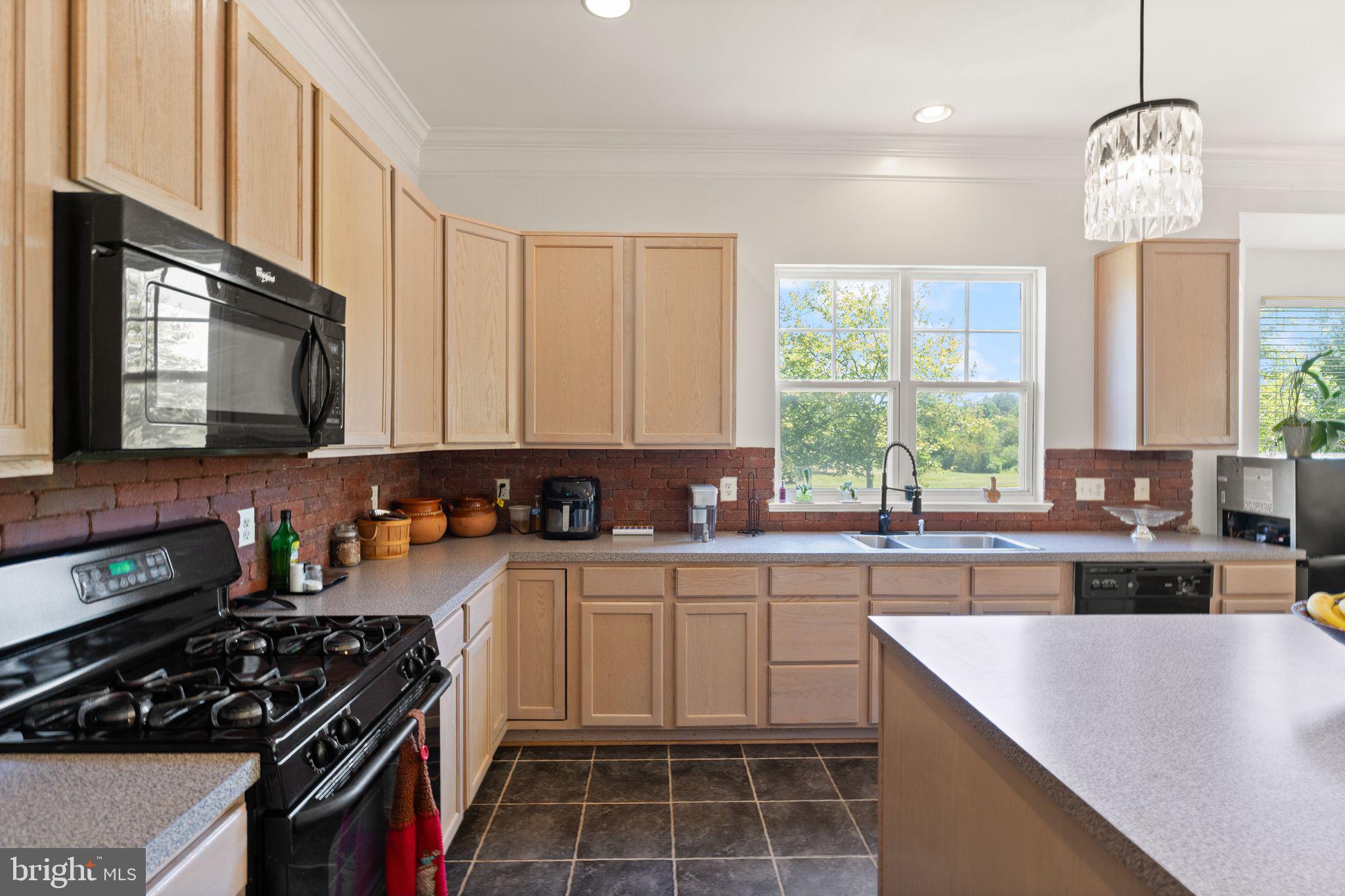 12850 VICTORY LAKES LOOP