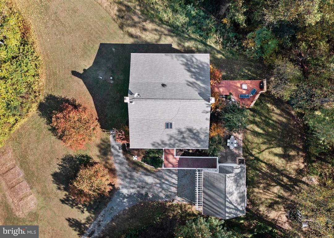 36 POCAHONTAS LN